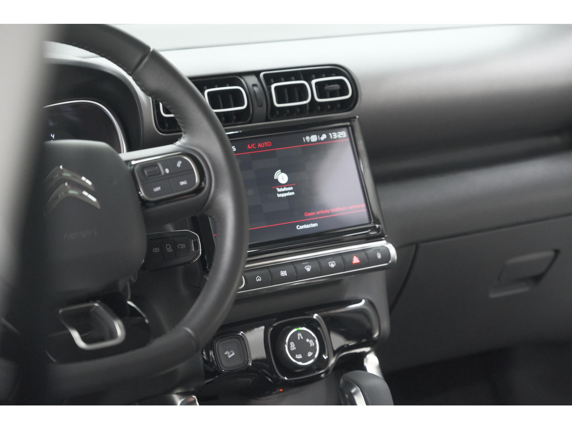 Citroen C3 Aircross PureTech 130 EAT6 Max | Allseason Banden | Parkeersensoren | Navigatie | Apple Carplay