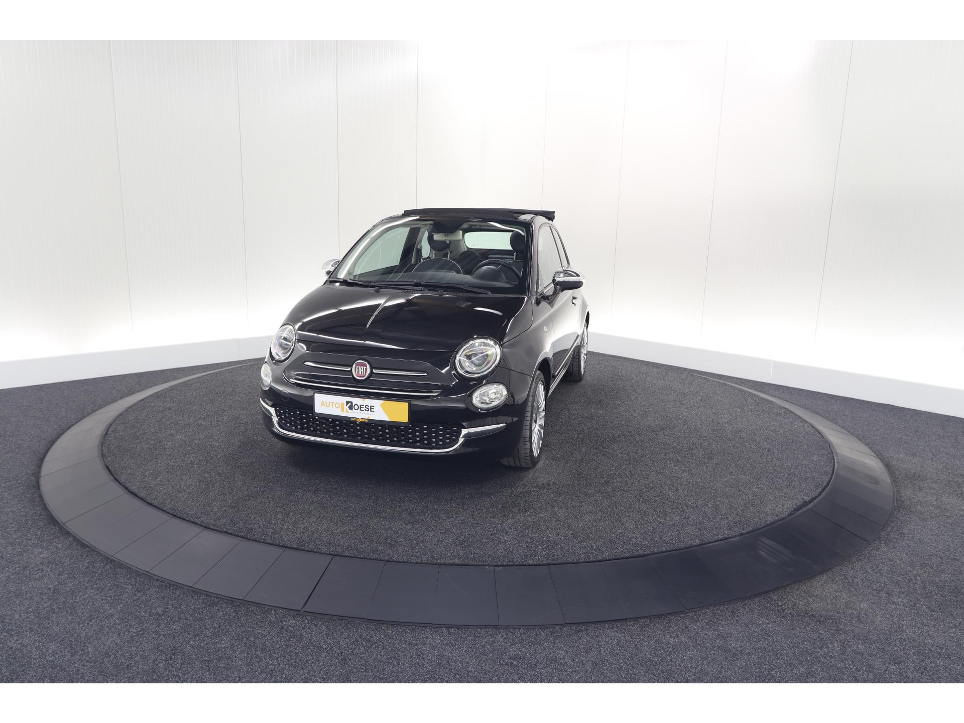 Fiat 500 C TwinAir Turbo Lounge | Parkeersensoren | Climate control | Cruise control | Apple Carplay