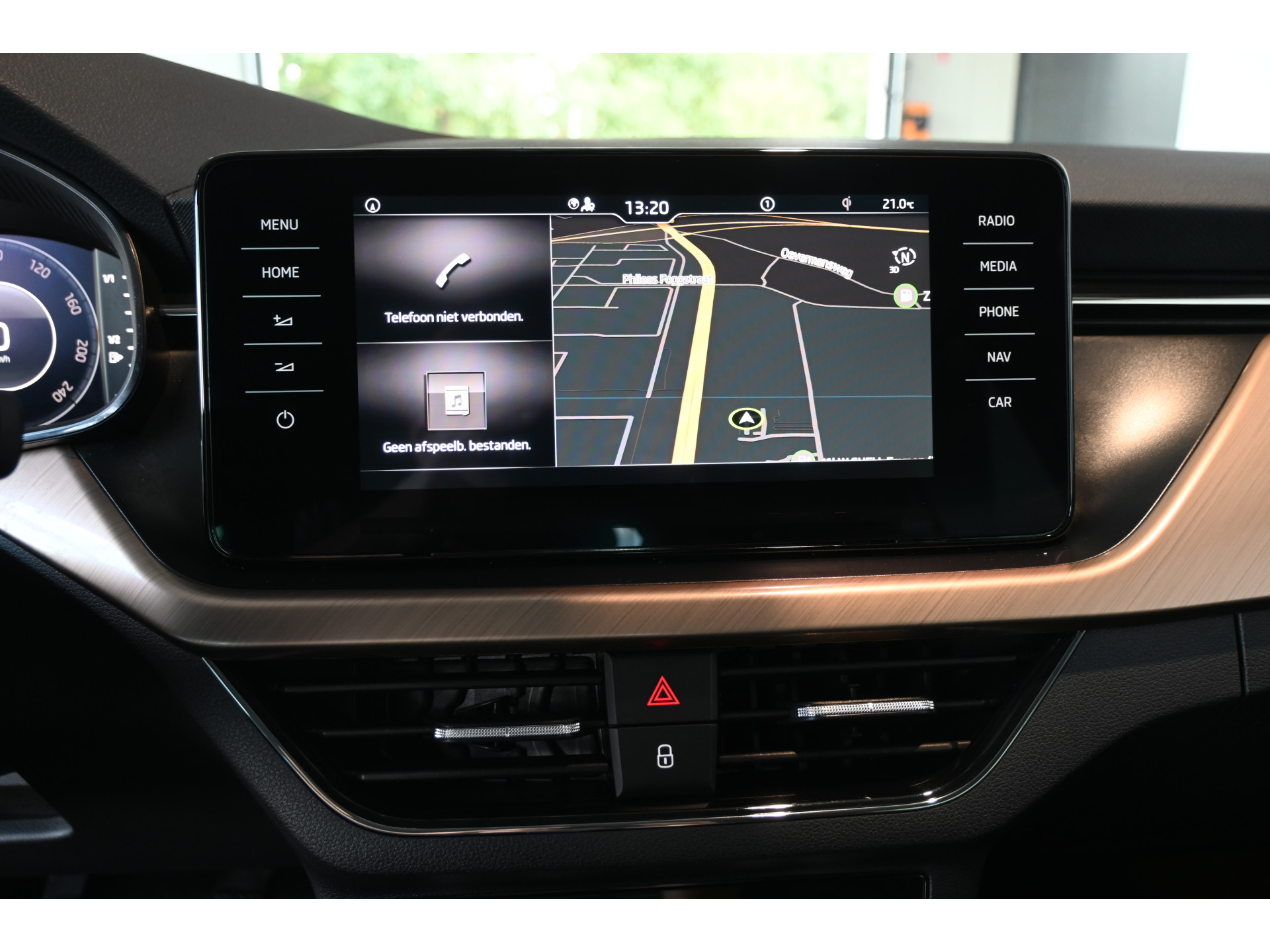 ŠKODA Scala 1.0 TSI Business Edition Nap! Adaptieve Cruise Clima Lane Assist Trekhaak Stoelverwarming CarPlay Goed Onderhouden! Inruil Mogelijk!