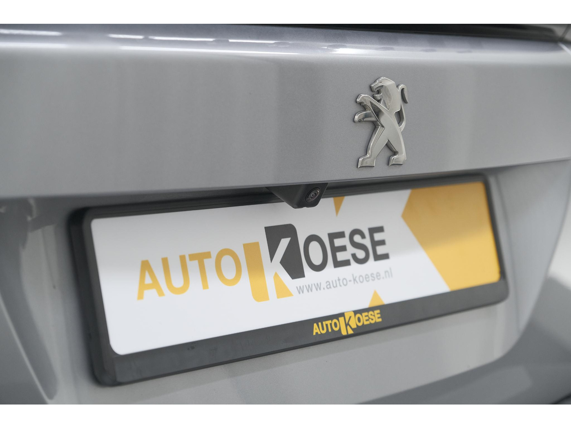 Peugeot 2008 PureTech 130 Allure Pack | Camera | Adaptieve Cruise Control | Apple Carplay | Stoelverwarming