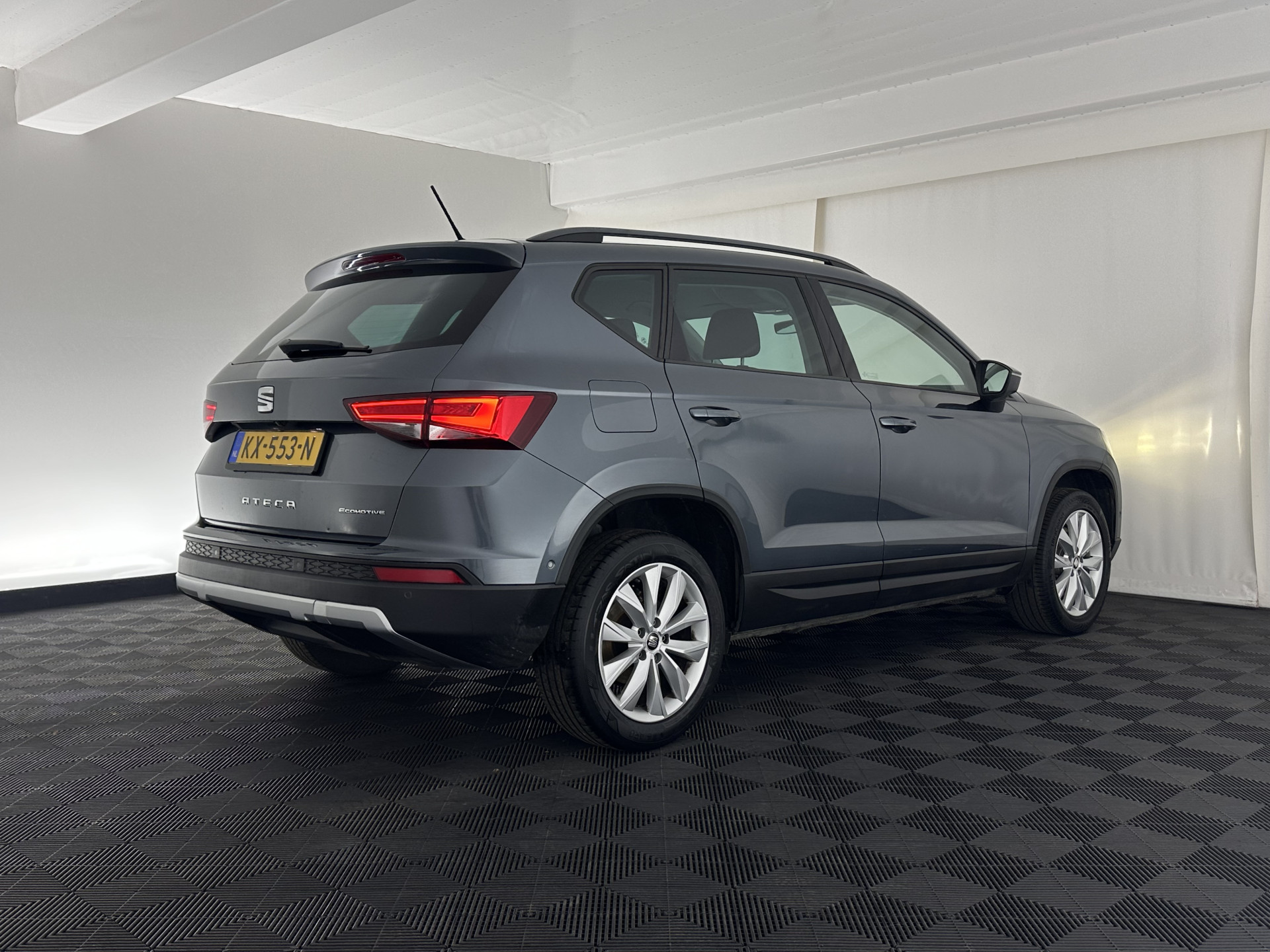 SEAT Ateca 1.0 EcoTSI Style (INCL-BTW) *FULL-LED | NAVI-FULLMAP | CAMERA | DAB+ | COMFORTSEATS |  ECC | PDC | CRUISE | PRIVACY-GLASS | CARPLAY | 17''ALU*