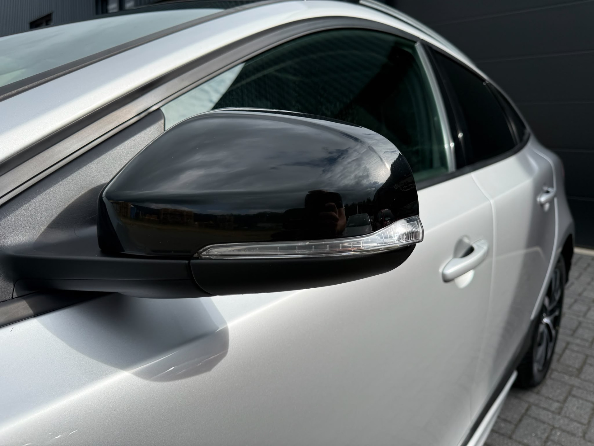 Volvo V40 Cross Country 1.5 T3 Summum | 2E EIGENAAR | 3/6 of 12 MND GARANTIE | PANO DAK | CAMERA | NAVI | MEMORY |