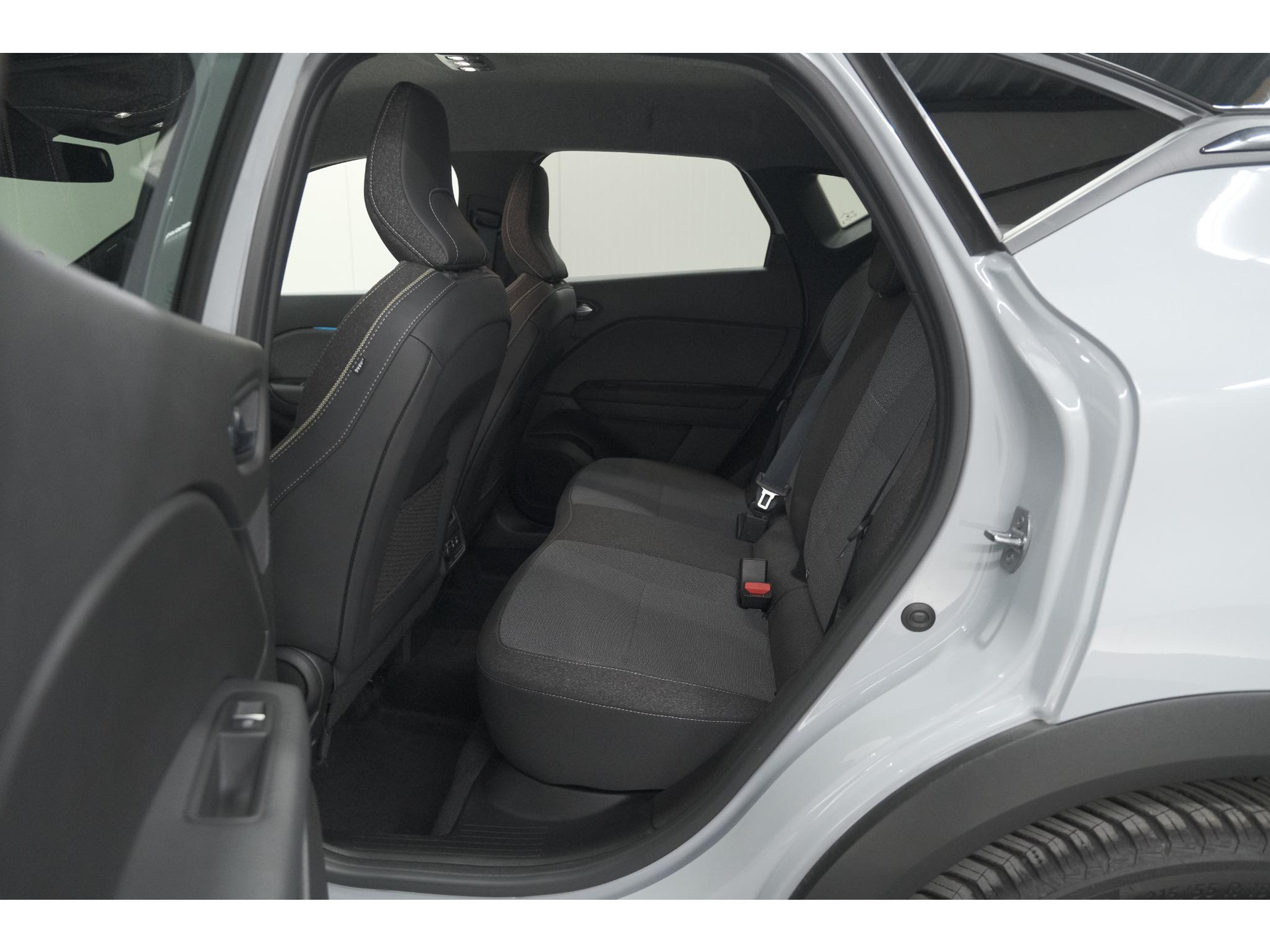 Renault Captur TCe 90 Techno | Nieuw Model | Camera | Harman Kardon | Apple Carplay | Parkeersensoren | 18 Inch Lichtmetalen Velgen
