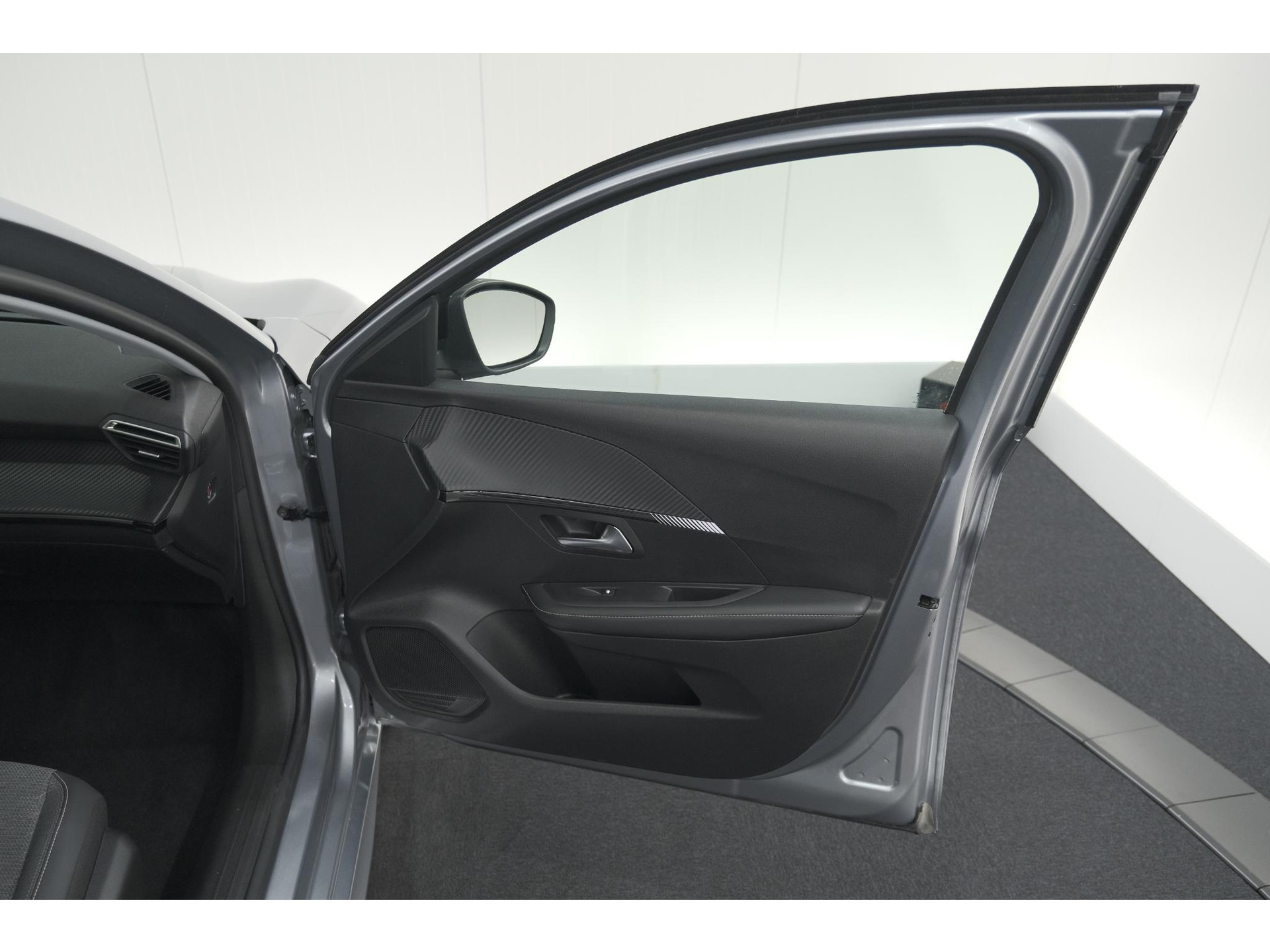 Peugeot 208 1.2 Hybrid 110 e-DSC6 Allure | IJSKOUDE Climate Control | Apple Carplay | Parkeersensoren