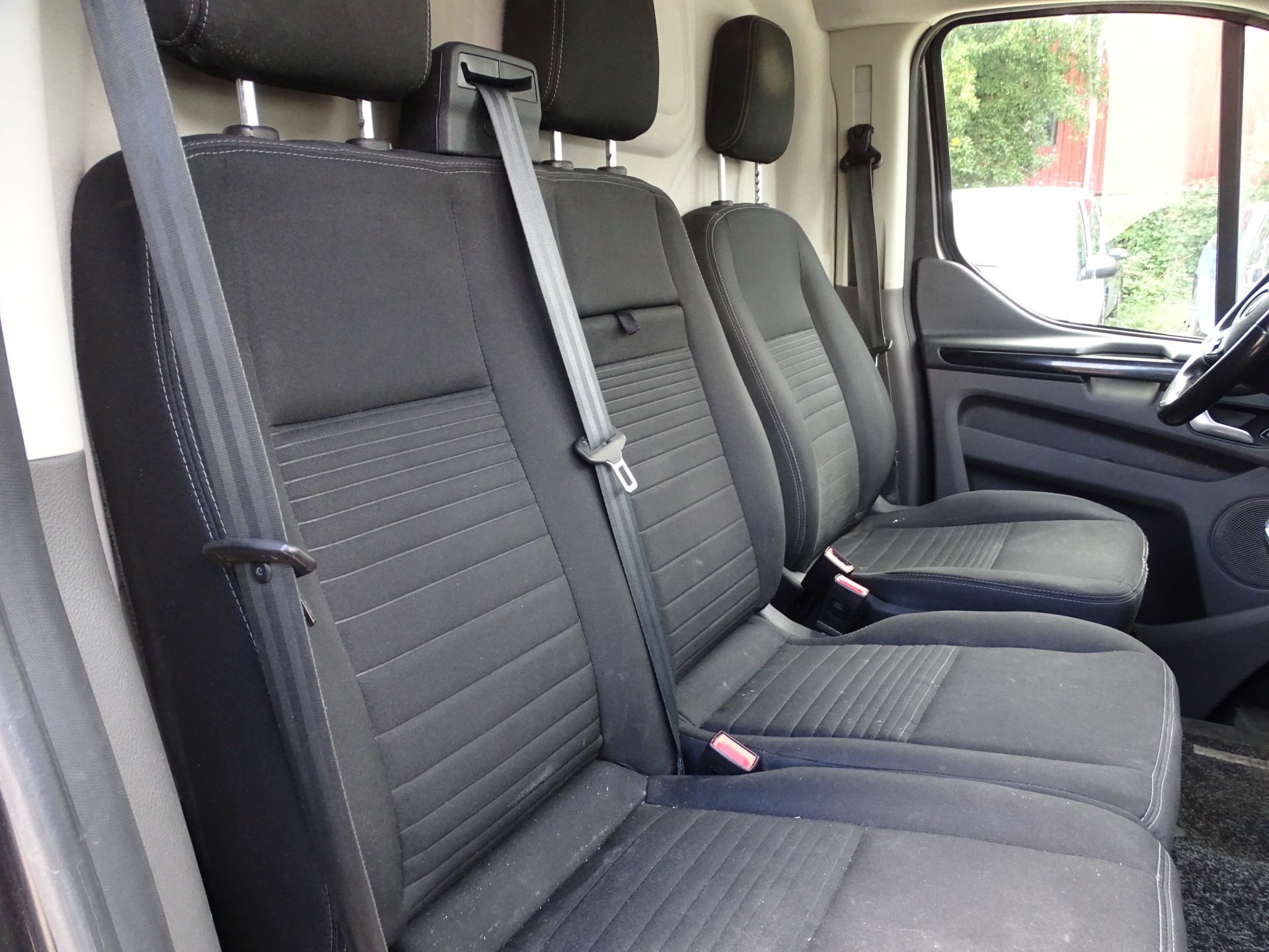 Ford Transit Custom 2.0 TDCI 177 pk L2H1 Limited