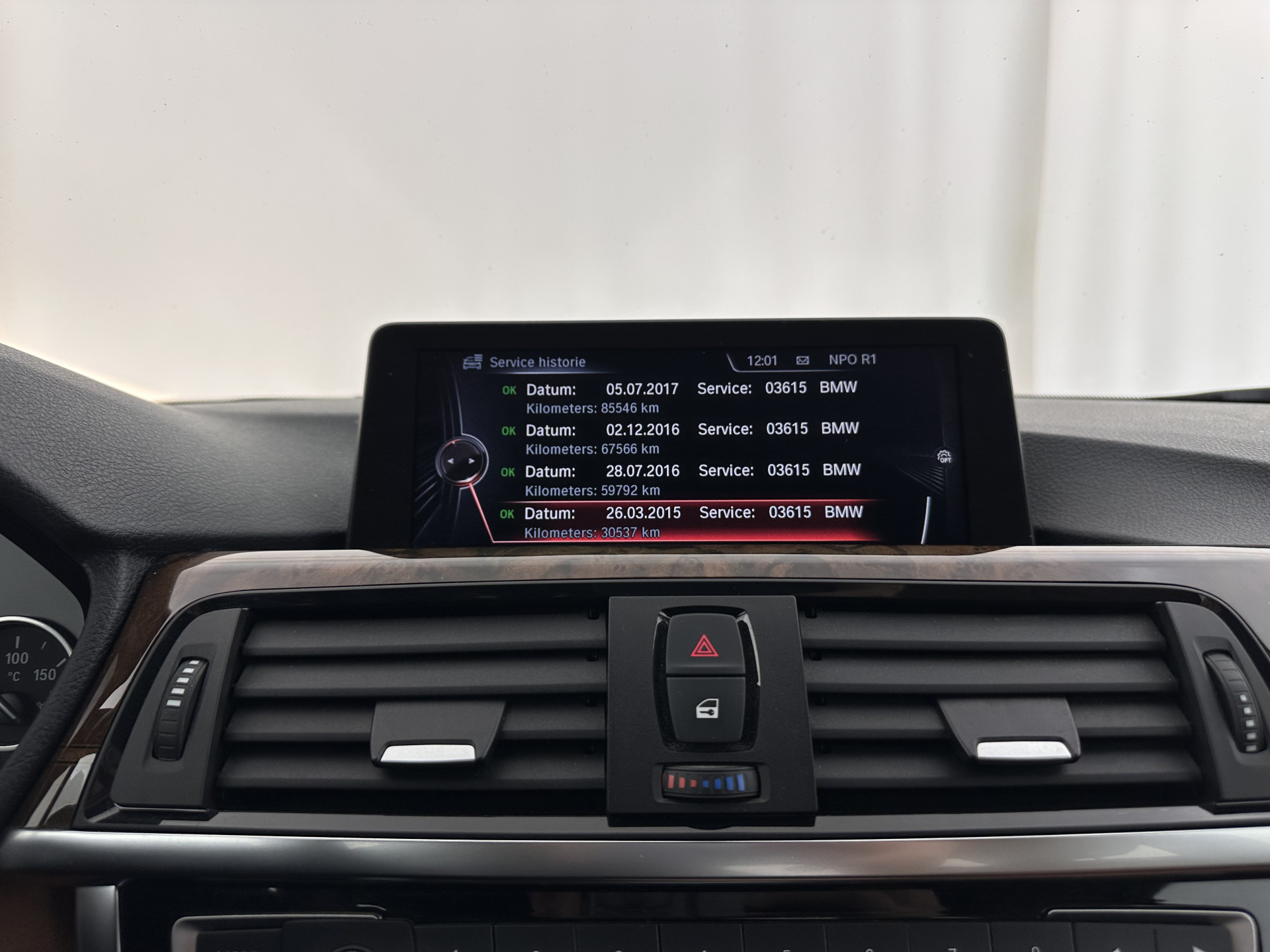 BMW 4-serie Coupé 435d xDrive Executive Aut. *LEATHER | BI-XENON | MEMORY-PACK | TOPVIEW | HEAD-UP | BLINDSPOT | HEATED-SPORTSEATS | KEYLESS | NAVI-FULLMAP | ECC | PDC | CRUISE | 19''ALU*