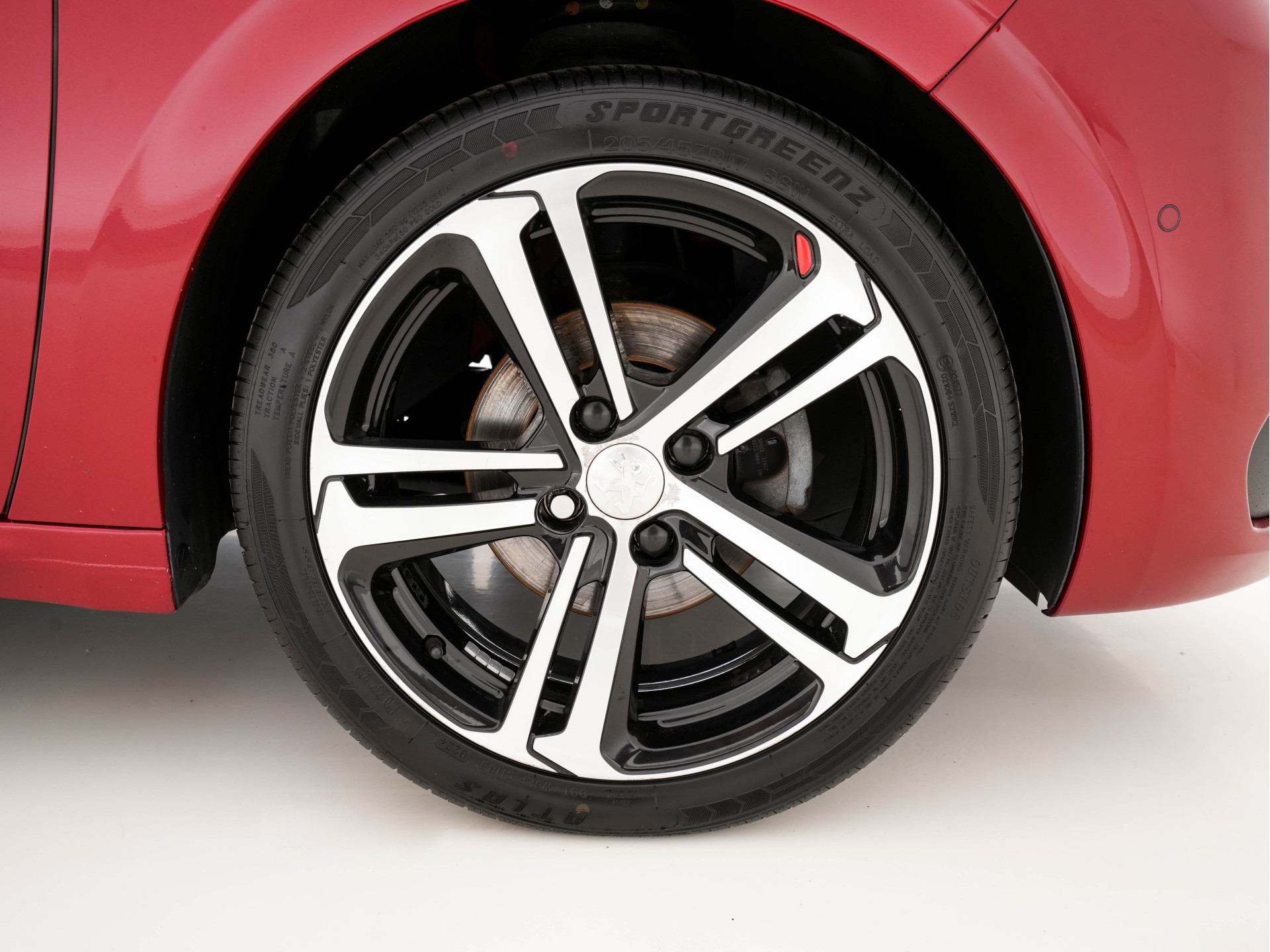 Peugeot 208 1.6 BlueHDi GT-line *PANO | LEATHER-FABRIC | JBL-AUDIO | HEATED-SPORTSEATS | NAVI-FULLMAP | CAMERA | DAB+ | PRIVACY-GLASS | TOWBAR | 17''ALU*