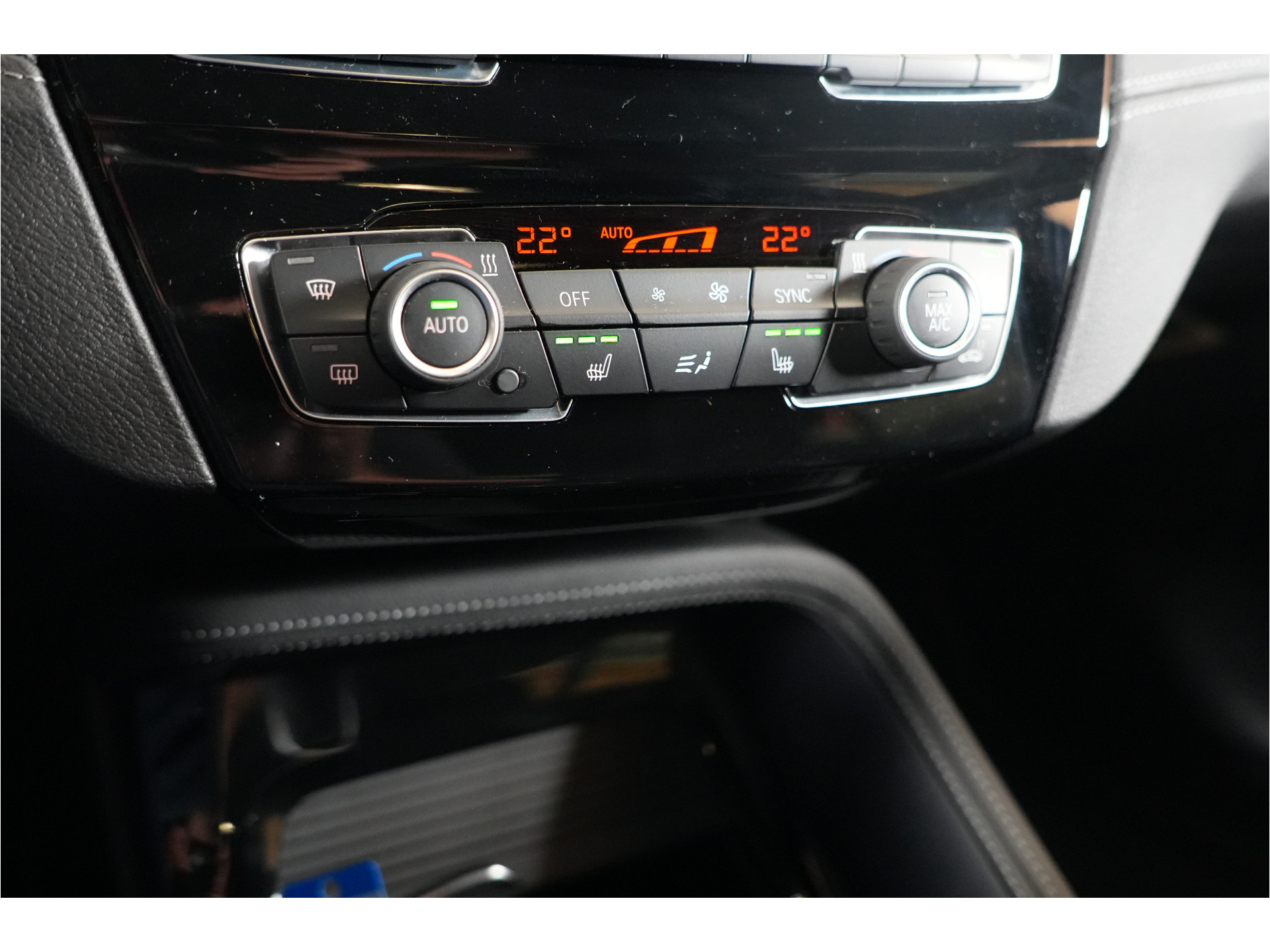 BMW X2 xDrive25e PHEV 220 pk | SOH 92% | M Sport int. | Adaptive Cruise  | Camera |