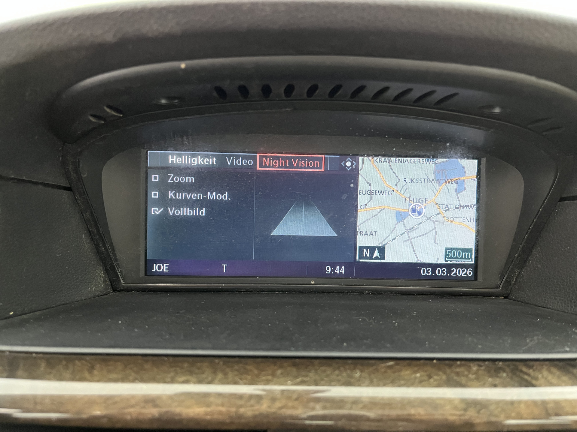 BMW 5-serie Touring 525d *PANO | LEATHER | NAVI-FULLMAP | HIFI-SOUND | ECC | HEATED-SPORTSEATS | PDC | CRUISE | TOWBAR | 16''ALU *