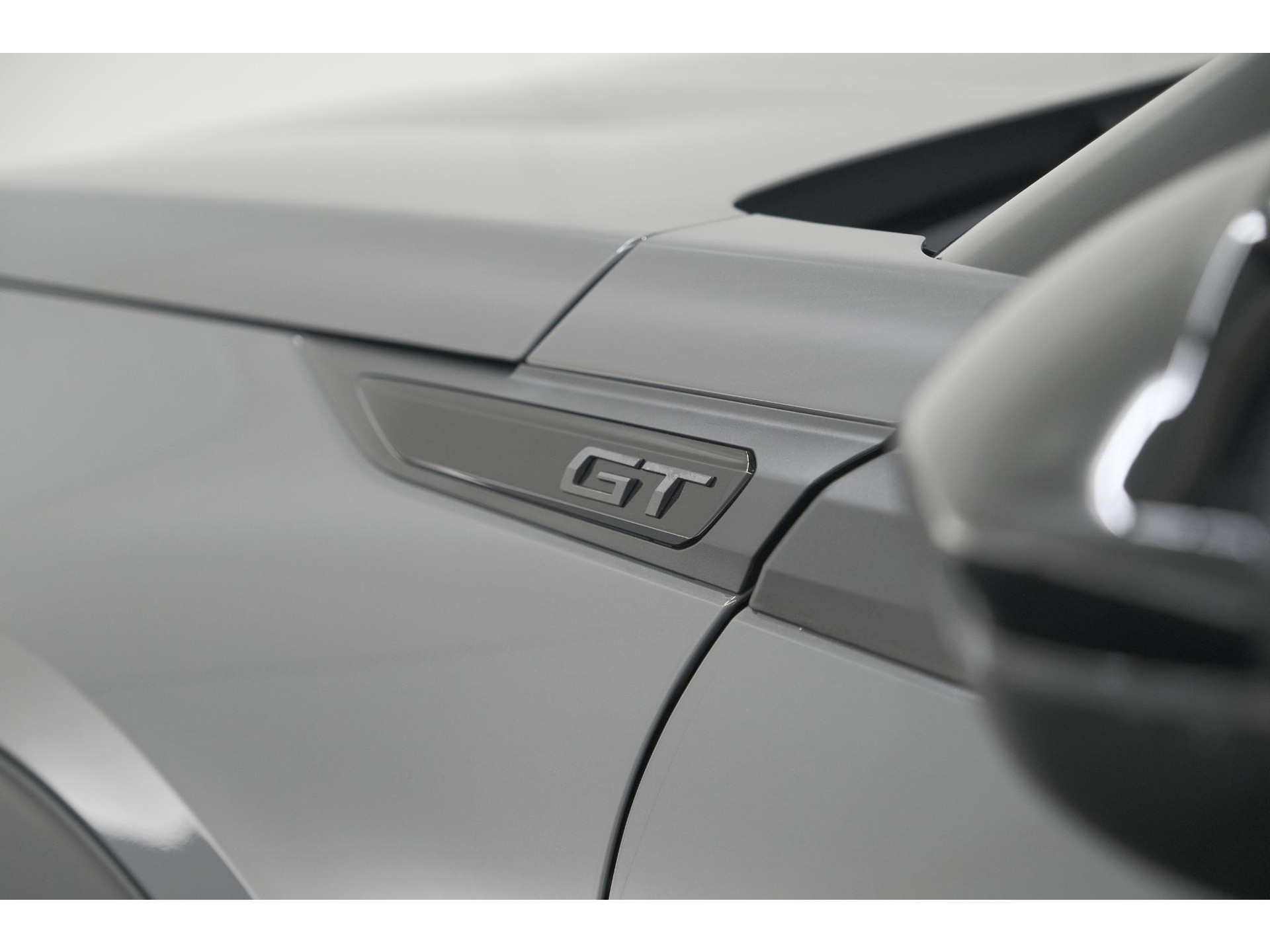 Peugeot 2008 PureTech 130 EAT8 GT | 360 Camera | Stoelmassage | Adaptieve Cruise Control | Dodehoekdetectie