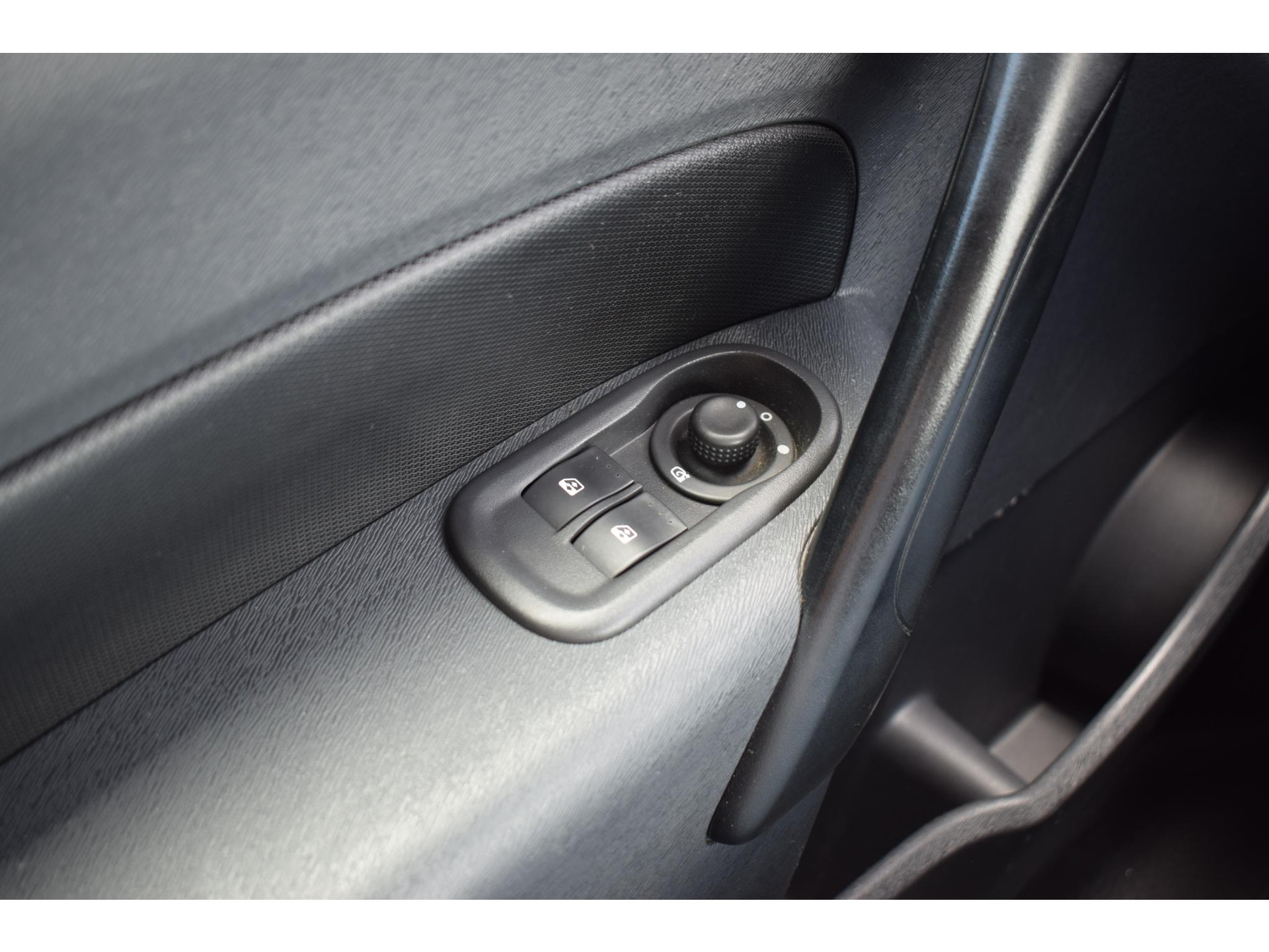 Renault Kangoo Express 1.5 dCi 90 Express Black Edition | Trekhaak | Airco | Cruise | Sensoren