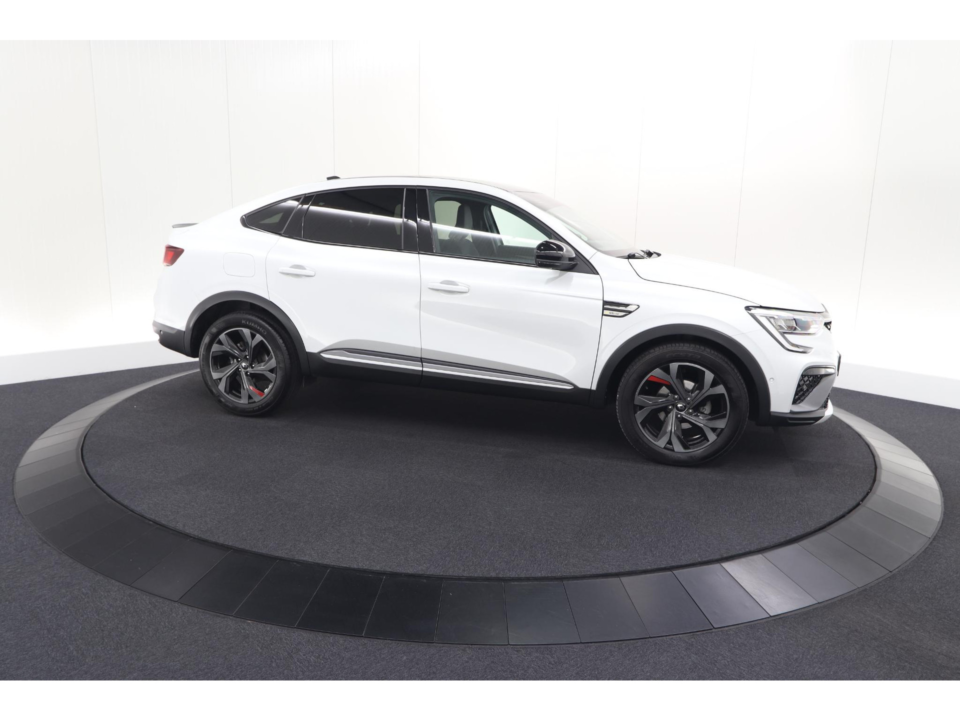 Renault Arkana 1.3 TCe 140 EDC RS Line | Camera | Cruise Control Adaptief | Dodehoekdetectie | Stoelverwarming | Apple Carplay
