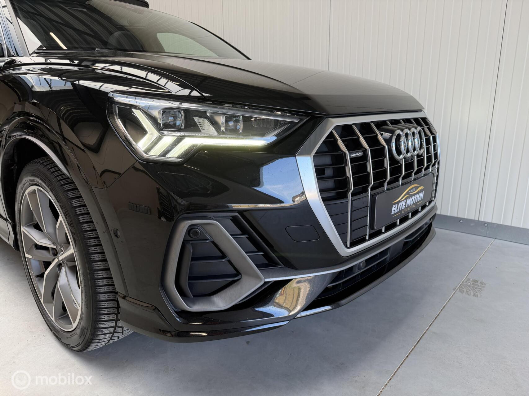 Audi Q3 40 TFSI Quatrro S-tronic 190 PK | 3x S line | 360Cam