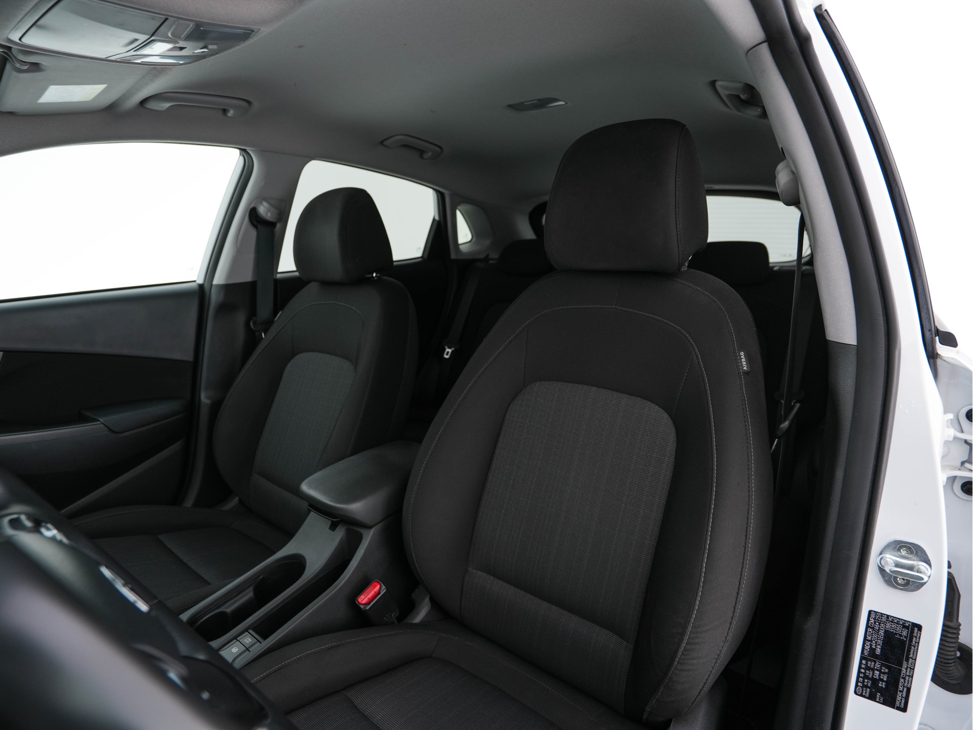 Hyundai Kona 1.6 GDI HEV Fashion (INCL-BTW) Aut. *NAVI-FULLMAP | DIGI-COCKPIT | FULL-LED | KEYLESS | CAMERA | HEAD-UP | SHIFT-PADDLES | DAB | COMFORT-SEATS | PRIVACY-GLASS | TOWBAR | 16 "ALU*