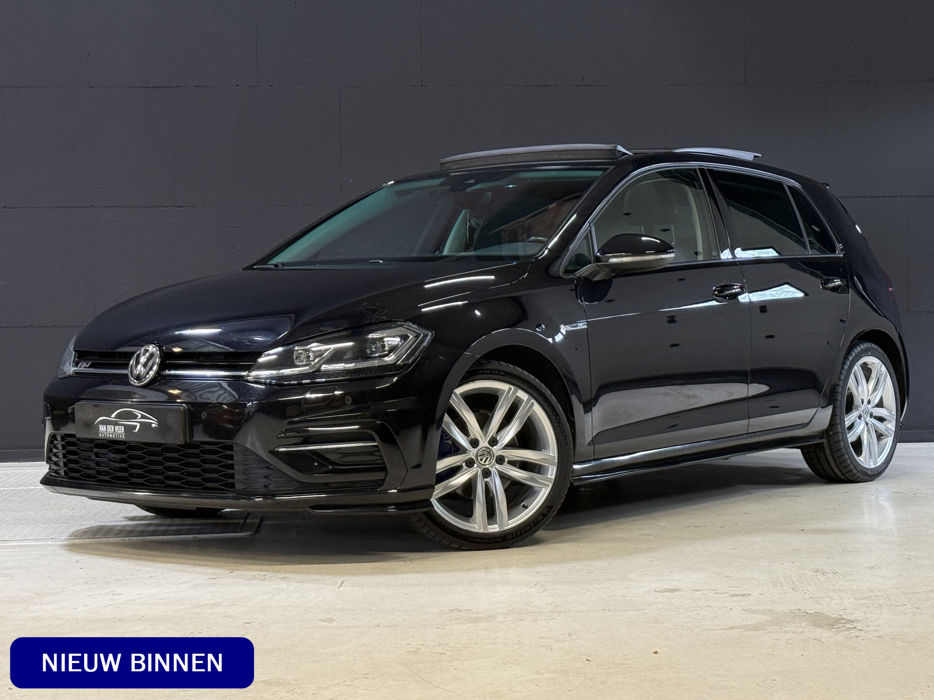 Volkswagen Golf 1.5 TSI Highline Business R | Distr.riem vv 207.000km | Stoel/Stuurverw. | Panoramadak |