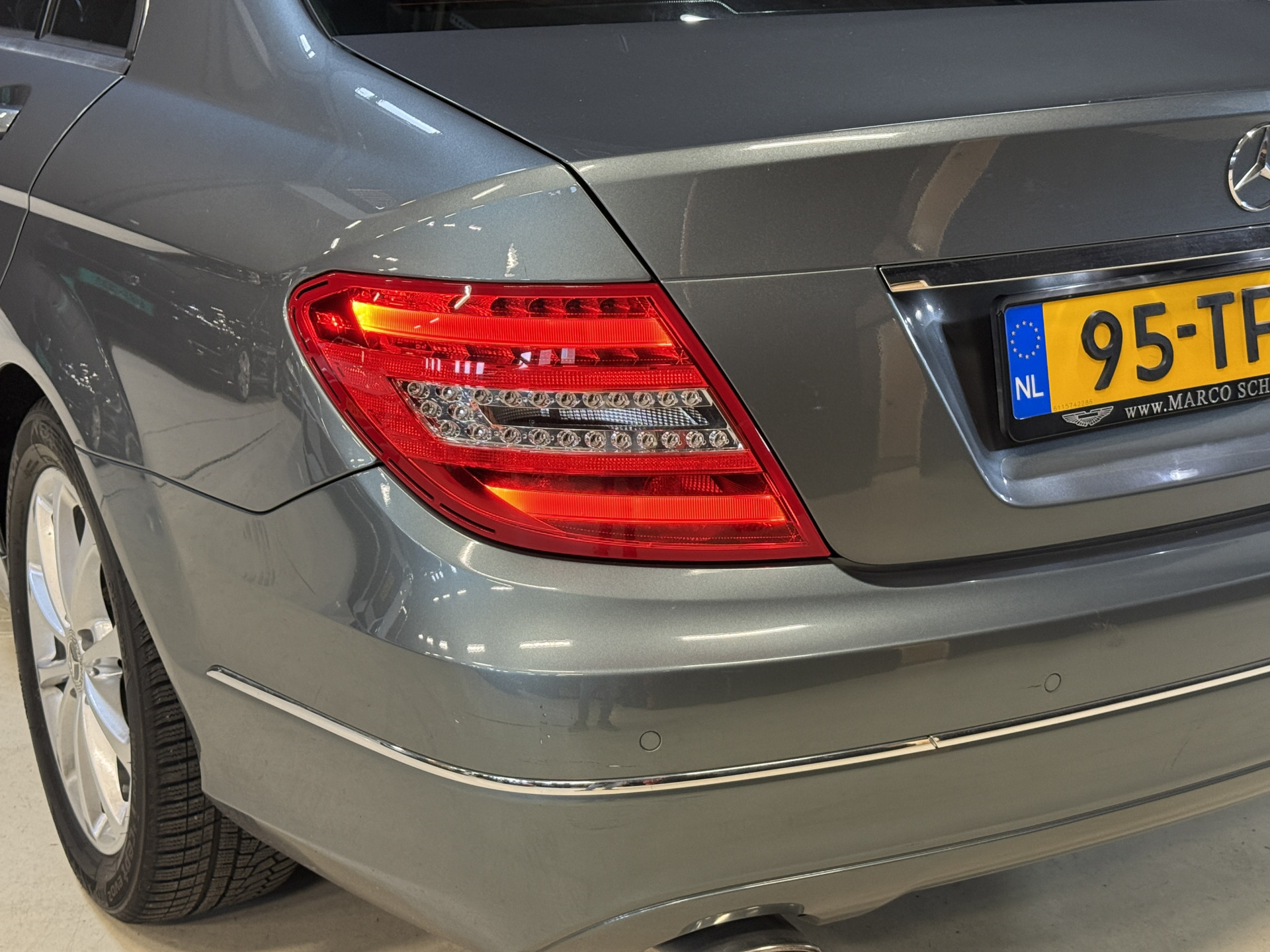 Mercedes-Benz C-klasse 200 Business Class 125! Elegance | Origineel NL | PDC V+A | Navi | BT