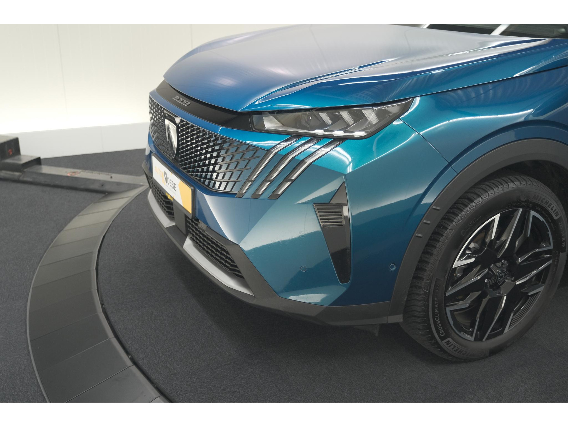 Peugeot 3008 1.2 Hybrid 136 GT | Panoramdak | 360 Camera | Stoelverwarming | Elektrische Kofferklep | Allseason Banden