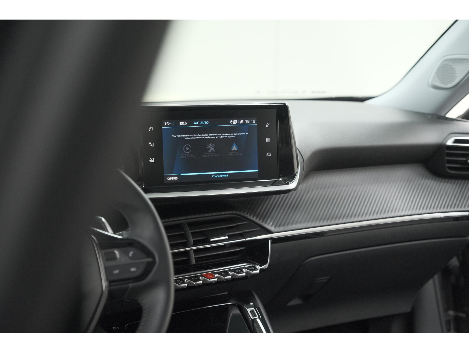 Peugeot 2008 PureTech 130 EAT8 Allure Pack | Trekhaak | Camera | Navigatie | Parkeersensoren