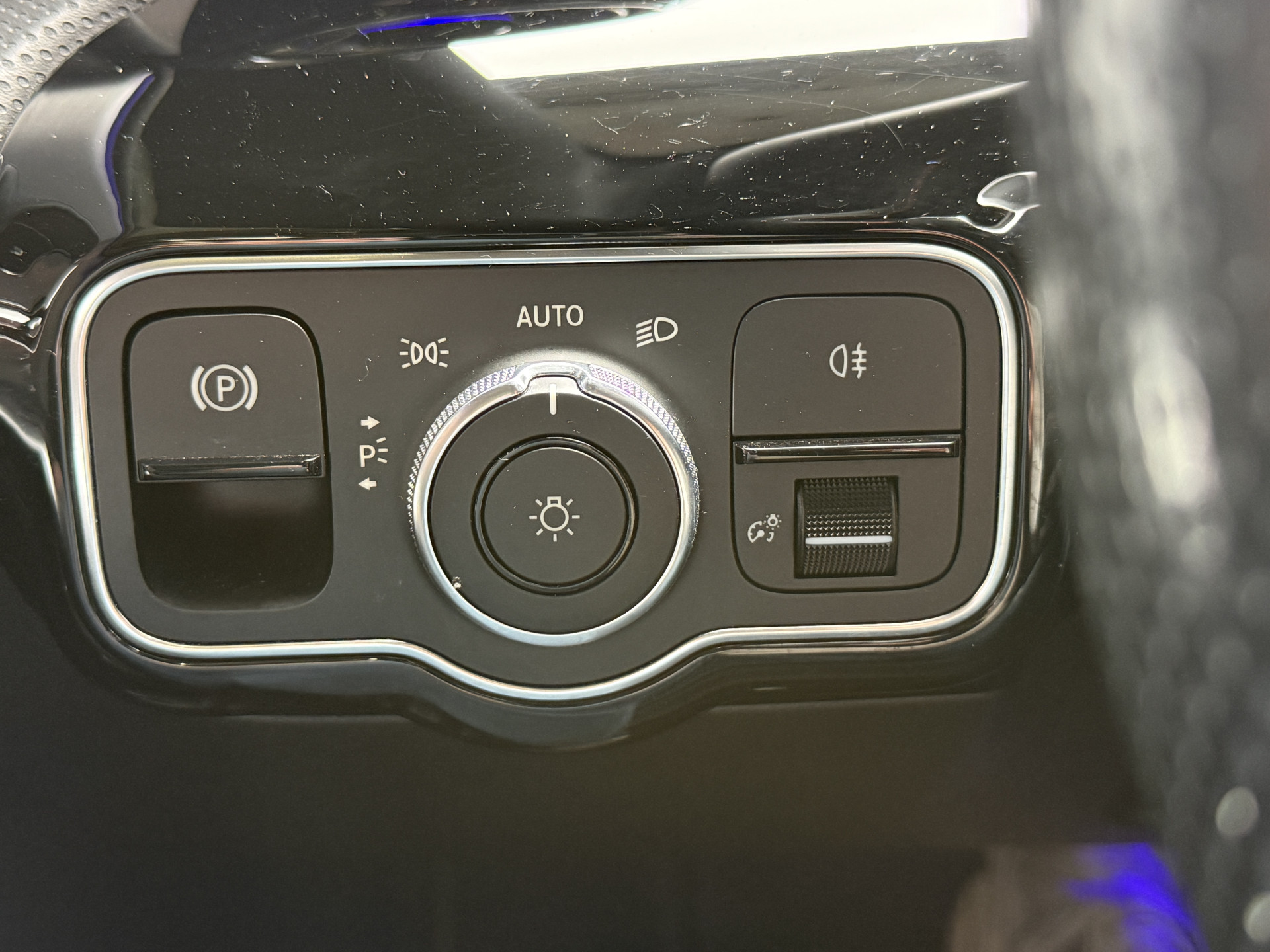 Mercedes-Benz CLA-klasse Shooting Brake 200 Business Solution AMG | Pano | Sfeerverl. | Burmester | Keyless