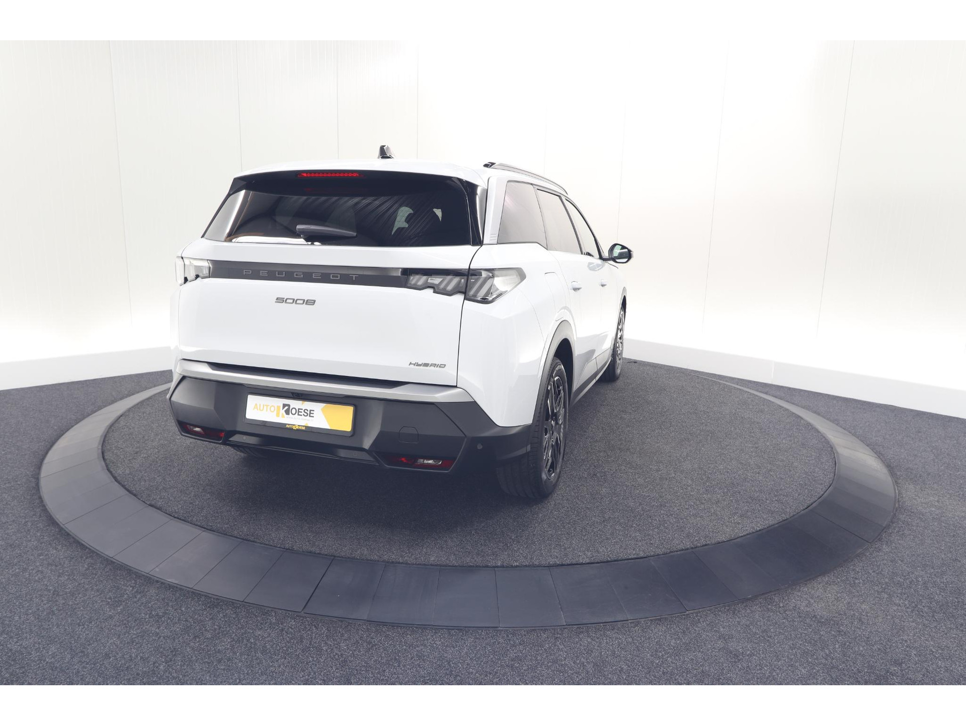Peugeot 5008 Hybrid 136 e-DCS6 Allure | 7 Zitplaatsen | Camera | Stoelverwarming | Panoramic Navigation pack