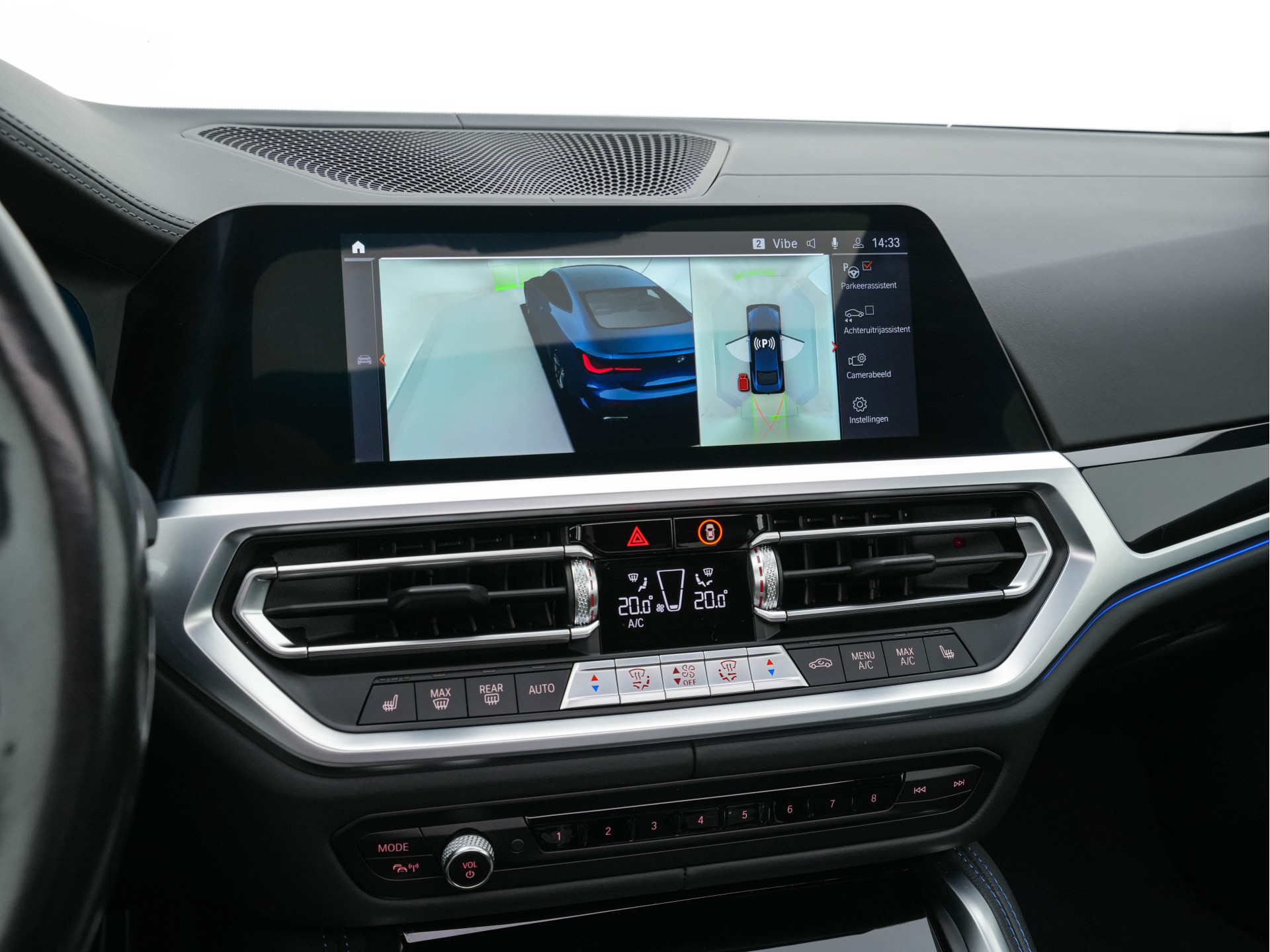 BMW 4-serie Coupé M440i xDrive High Executive Aut. *PANO | LEATHER | HARMAN/KARDON | HEAD-UP | LASER-LED | ADAPTIVE-CRUISE | TOPVIEW | MEMORY-PACK | KEYLESS | HEATED-SPORTSEATS | DAB+ | DIGI-COCKPIT | SHIFTPADDLES | TOWBAR | 19''ALU*