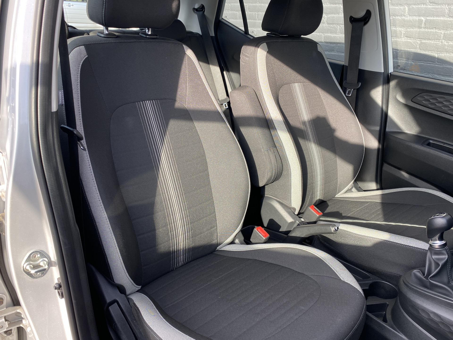 Hyundai i10 1.0 Comfort | 1e eigenaar | airco | apple carplay | cruise control | all season banden | dab | apk t/m 6-2028