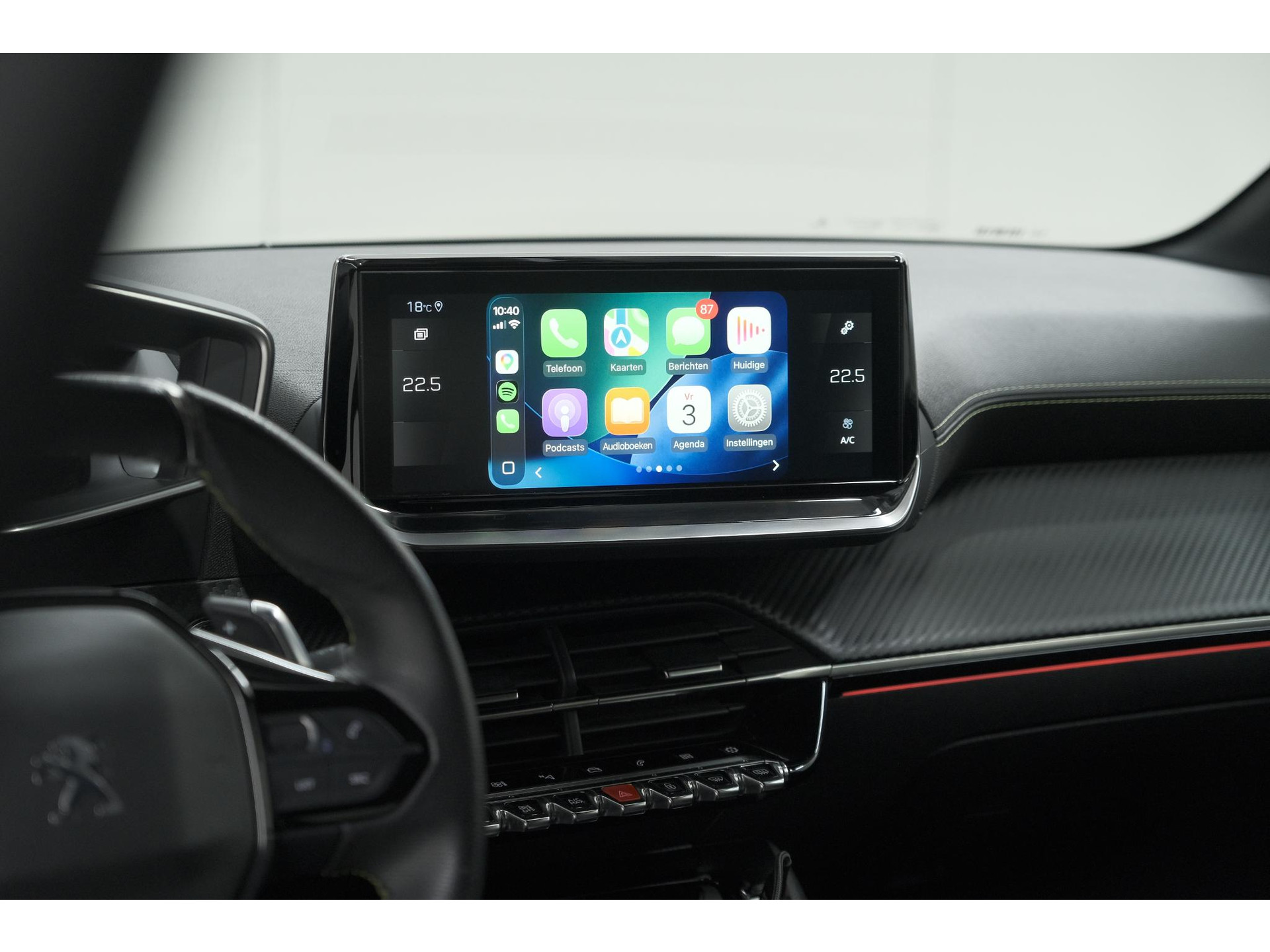 Peugeot 208 PureTech 100 EAT8 GT | Camera | Dodehoekdetectie | Navigatie | Apple Carplay