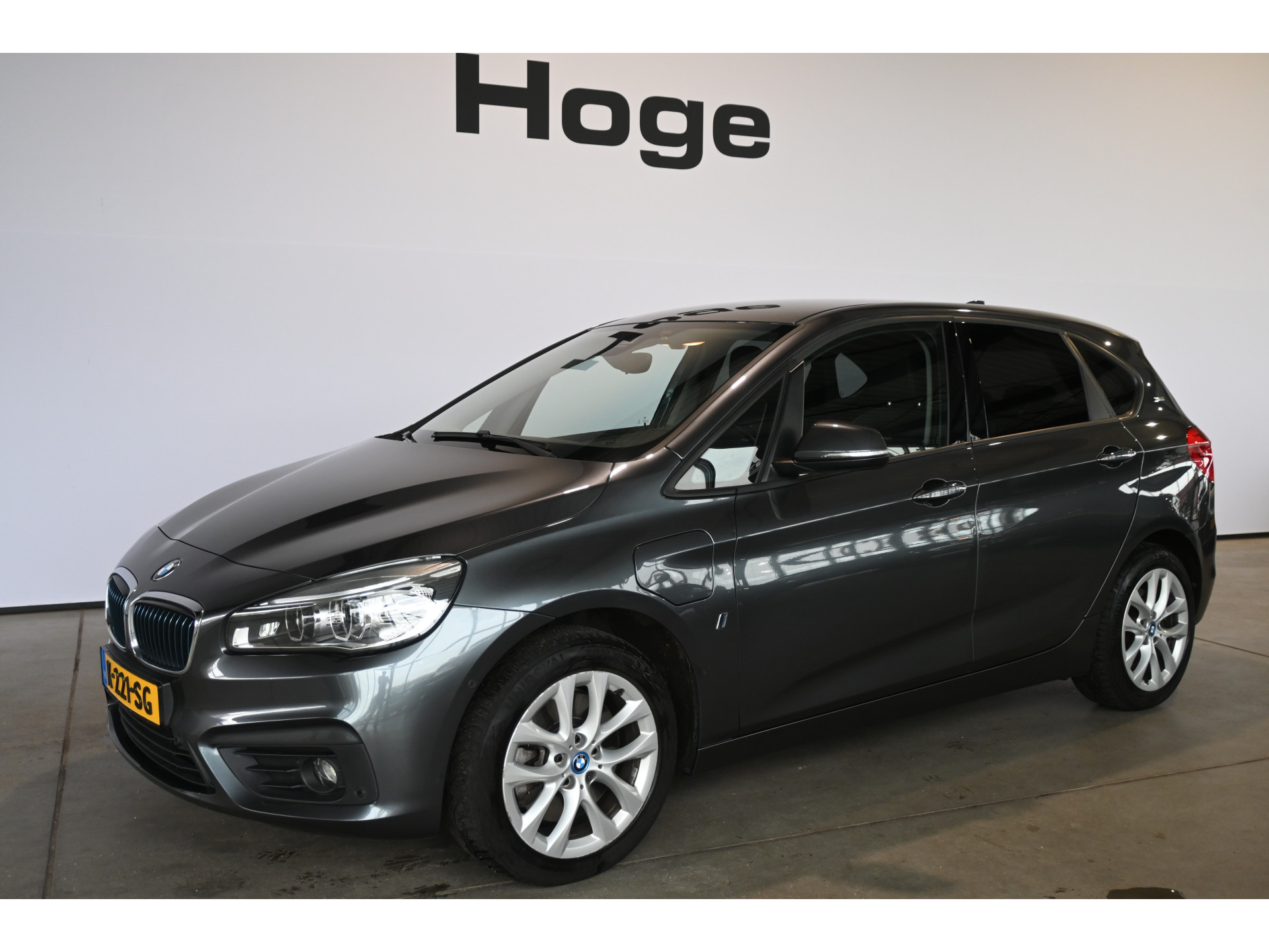 BMW 2-serie Active Tourer 225xe iPerformance Executive Automaat Navigatie Goed Onderhouden! Inruil Mogelijk!