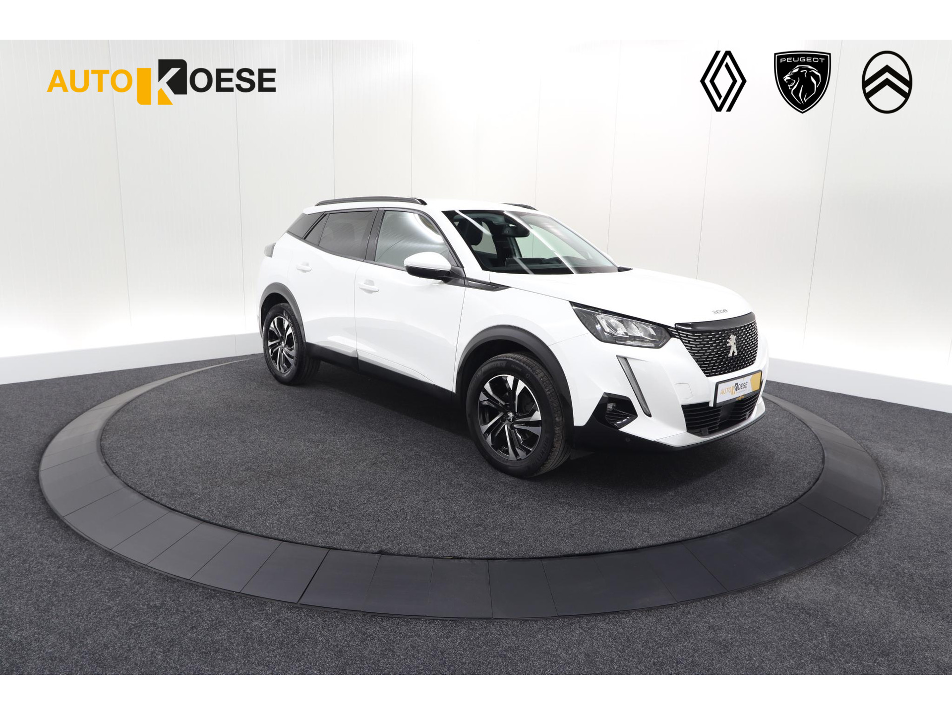 Peugeot 2008 PureTech 130 Allure | Trekhaak | Camera | Navigatie | Parkeersensoren
