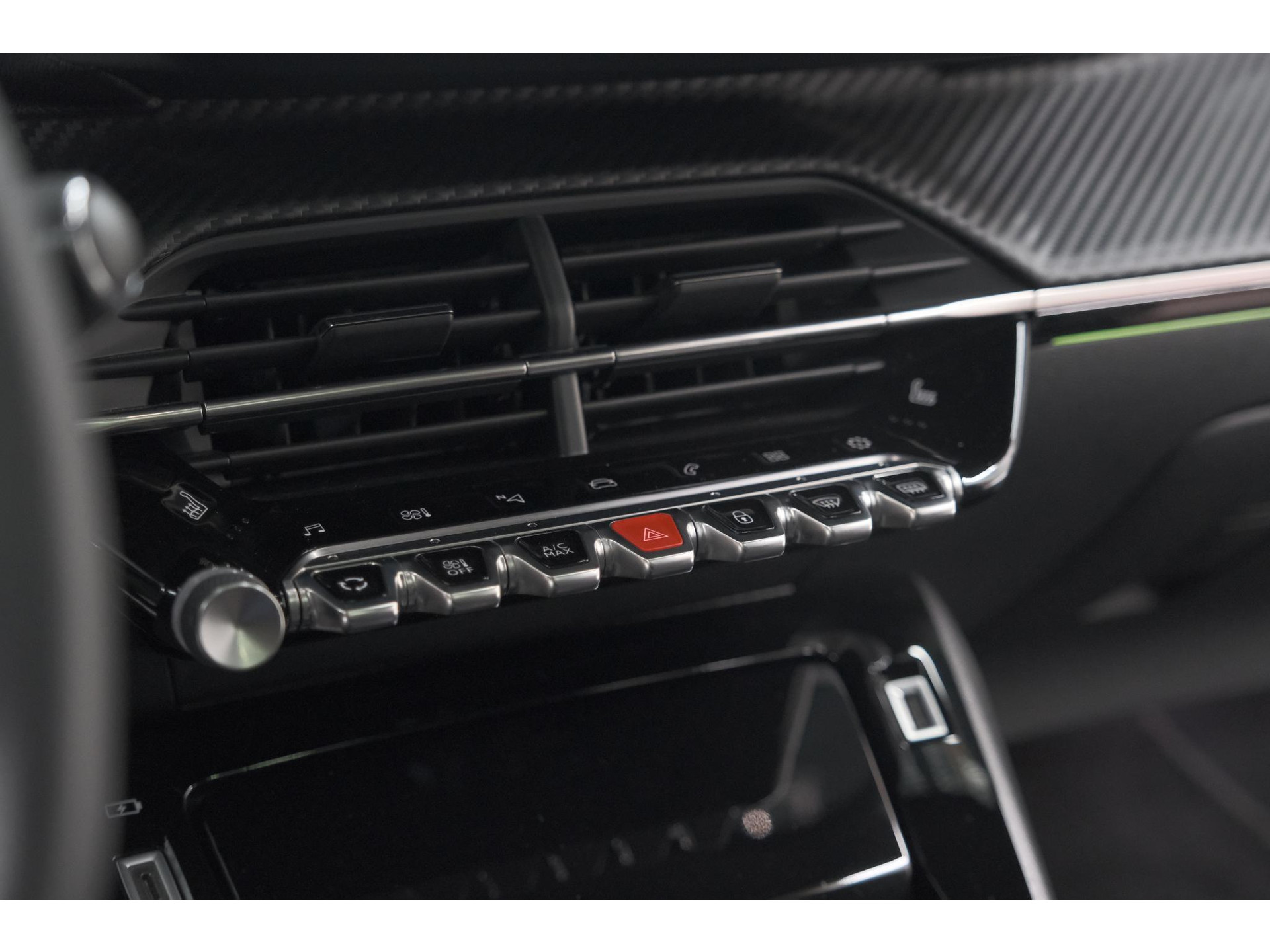 Peugeot 2008 PureTech 130 GT Pack | Panoramadak | Camera | Adaptieve Cruise Control | Stoelverwarming