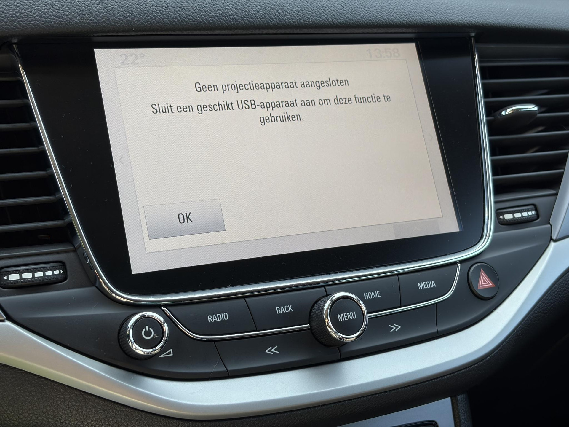 Opel Astra 1.4 Black Edition 2e Eigenaar,Carplay,150pk,Navi,6 Bak,Airco,Cruise,Lm velgen,Pdc,N.A.P,Apk tot 10-2027