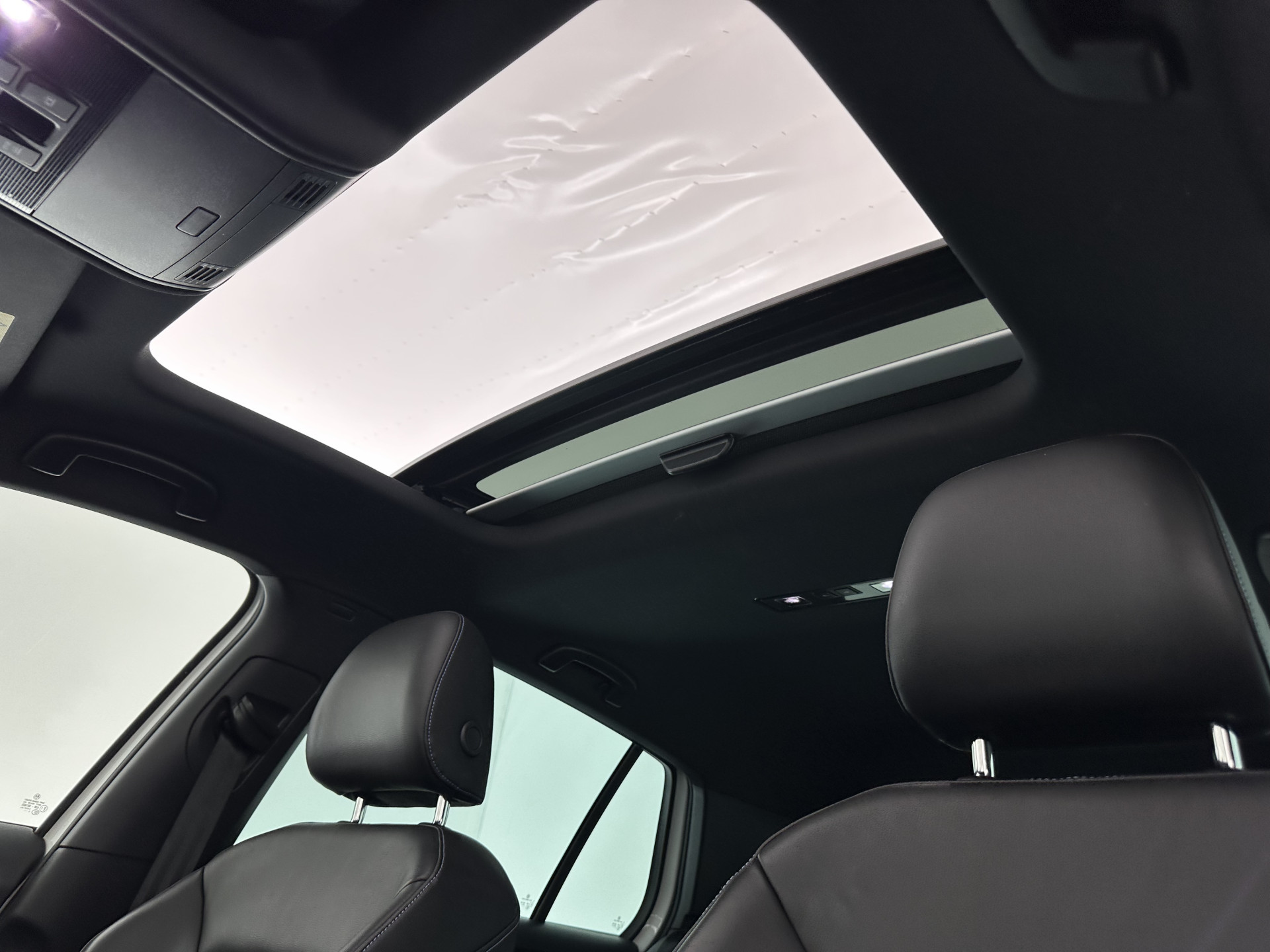 Volkswagen Golf 1.4 TSI GTE Executive-Plus-Pack Aut. *PANO | FULL-LED | LEATHER | LANE-ASSIST | BLIND-SPOT | ADAPTIVE-CRUISE | CAMERA | DAB | NAVI-FULLMAP | ECC | SHIFT-PADDLES | PDC | HEATED-SPORTSEATS | PRIVACY-GLASS | 18"ALU*