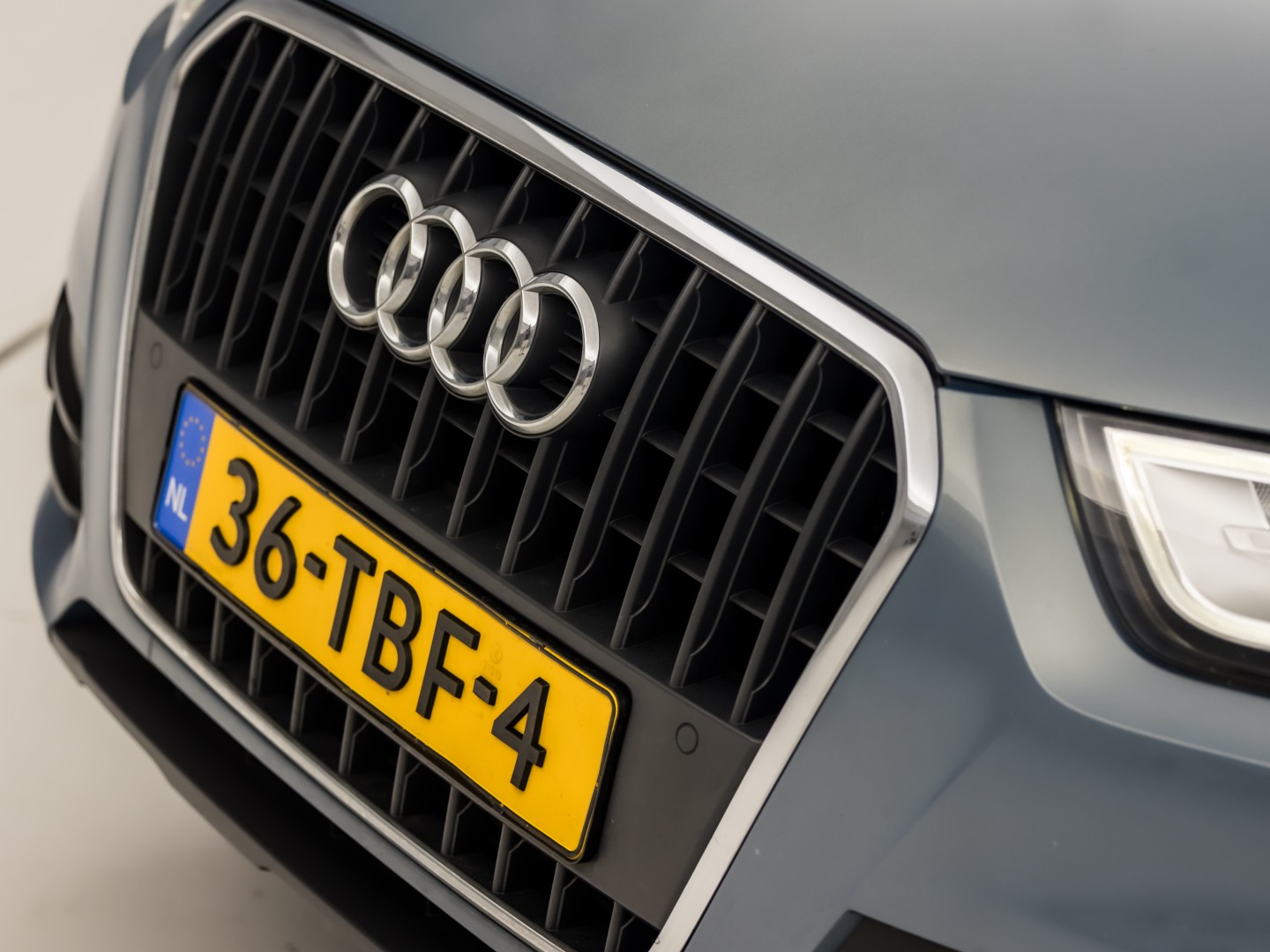 Audi Q3 2.0 TFSI Quattro Sport 211Pk Automaat (NAVIGATIE, CLIMATE, ZWART HEMEL, BRUIN LEDER, SPORTSTOELEN, CRUISE, PARKEERSENSOREN, XENON, NIEUWSTAAT)
