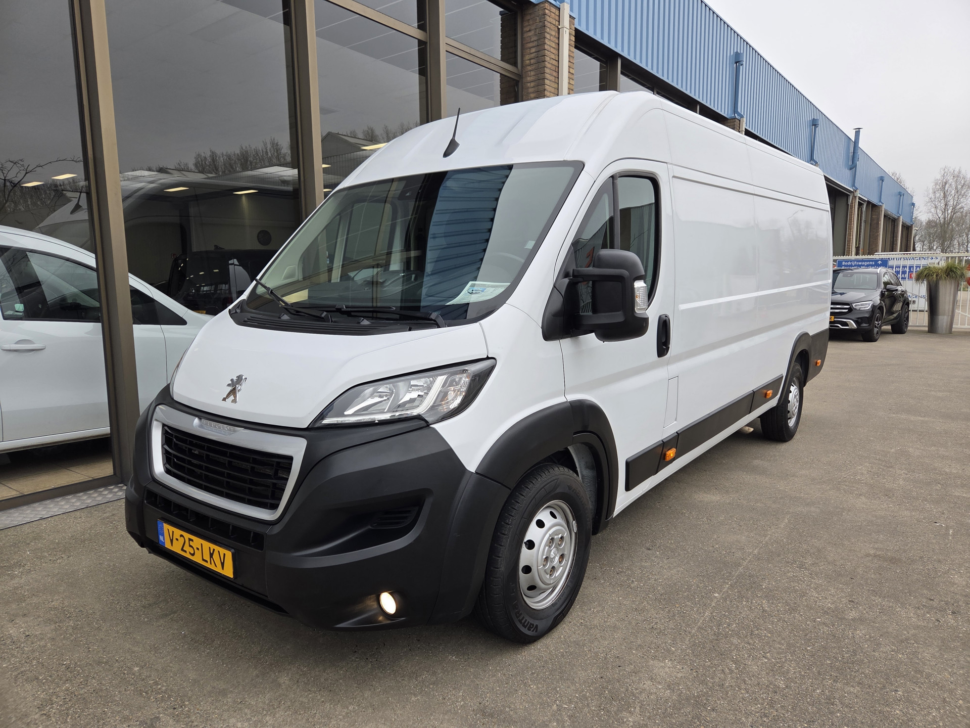 Peugeot Boxer 2.2 BlueHDI 140Pk L4H2 Airco Navi PDC Cruise control Achteruitrijcamera