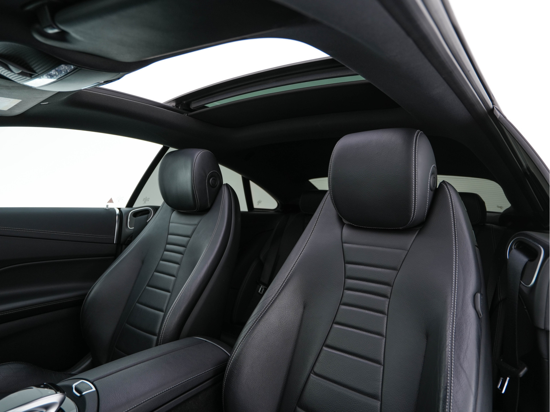 Mercedes-Benz E-klasse Coupé 400 AMG-Sportpack 4Motion Premium Plus Aut. *PANO | LEATHER | BURMESTER-AUDIO | WIDESCREEN-COCKPIT |  FULL-LED | NAVI-FULLMAP | CAMERA | SHIFT-PADDLES | CRUISE | AMBIENT-LIGHT | SPORT-SEATS | 19"ALU*