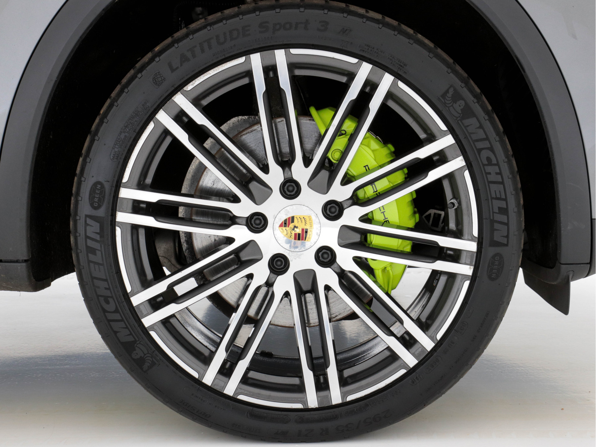 Porsche Cayenne 3.0 S E-Hybrid Plug-In (model-2016) Aut. *PANO | LEATHER | NAVI-FULLMAP | BOSE-SURROUND | AIR-SUSPENSION | ECC | FULL-LED | PDC | CRUISE | MEMORY-PACK | SHIFTPADDLES | HEATED-SPORTSEATS | 21"ALU*