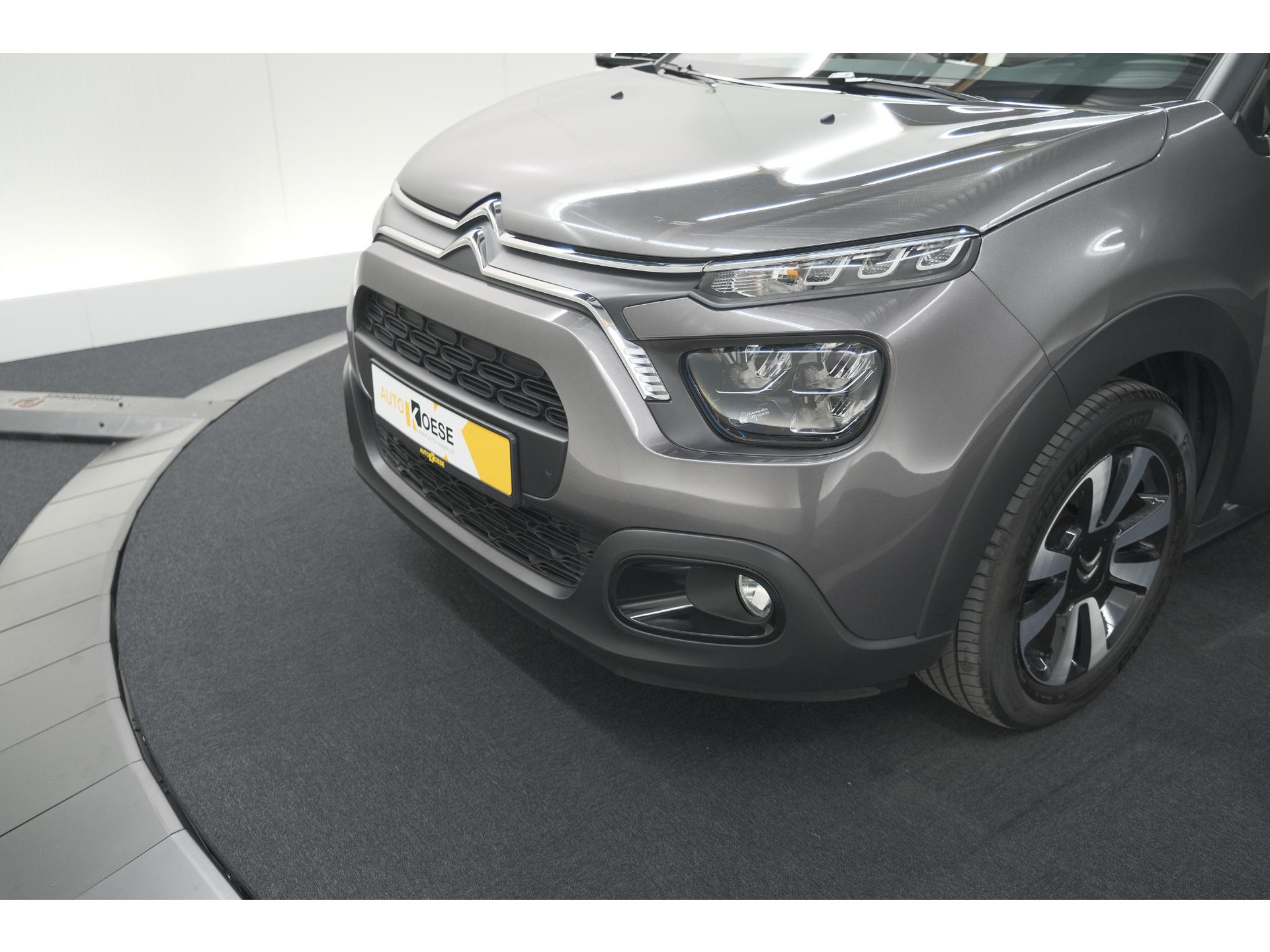 Citroen C3 PureTech 82 Feel Edition | Apple Carplay | Parkeersensoren | Navigatie | Climate Control | 16 Inch Velgen