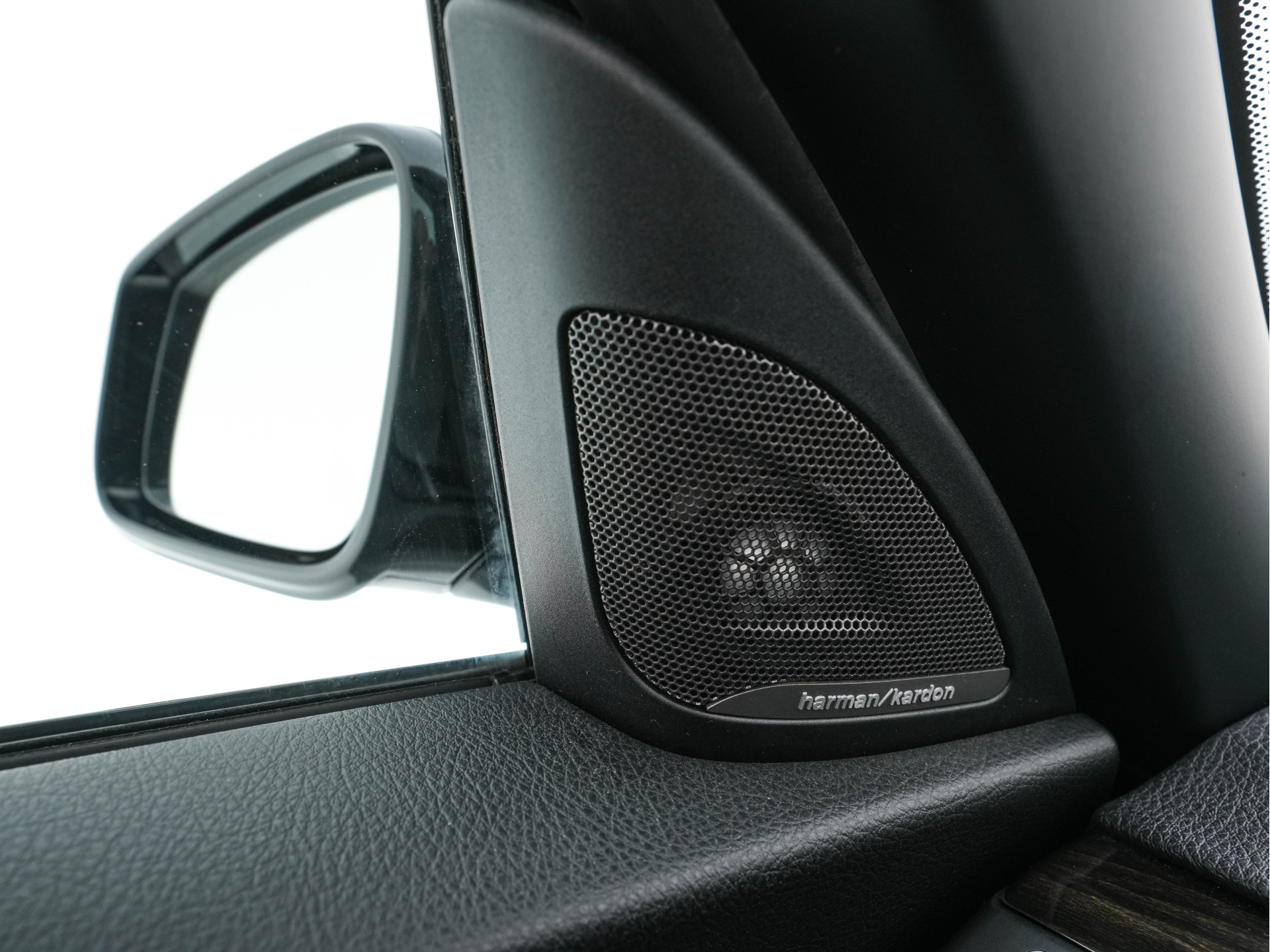 BMW 2-serie Cabrio 220d Sport M-Sportpack Aut. *LEATHER | BI-XENON | HARMAN/KARDON-AUDIO | MEMORY-PACK | HEATED-SPORTSEATS | NAVI-FULLMAP | DAB+ | ECC | PDC | AIRSCARF | LANE-ASSIST | 19''ALU*