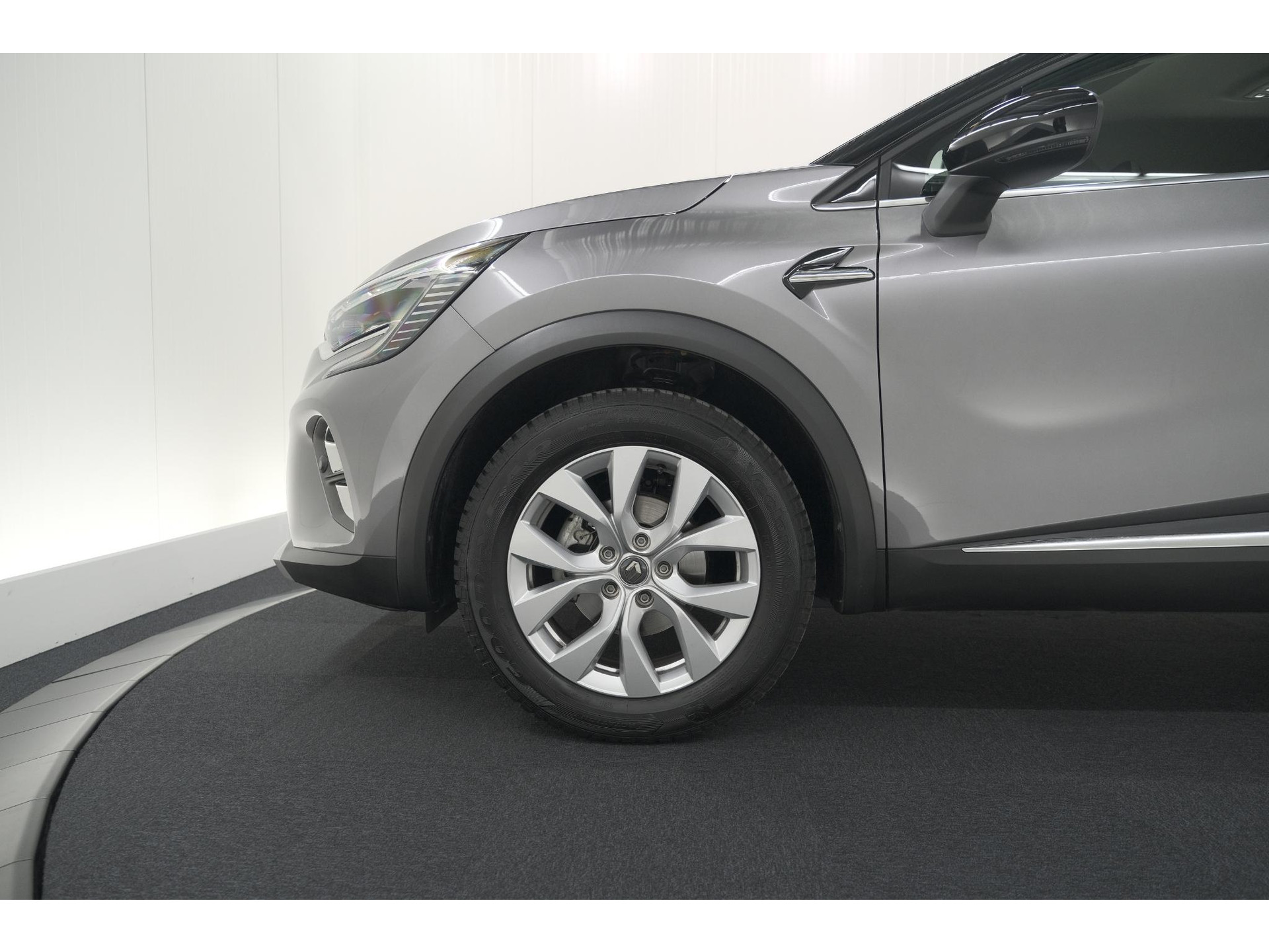 Renault Captur TCe 100 Intens | Trekhaak | Camera | Navigatie | Parkeersensoren