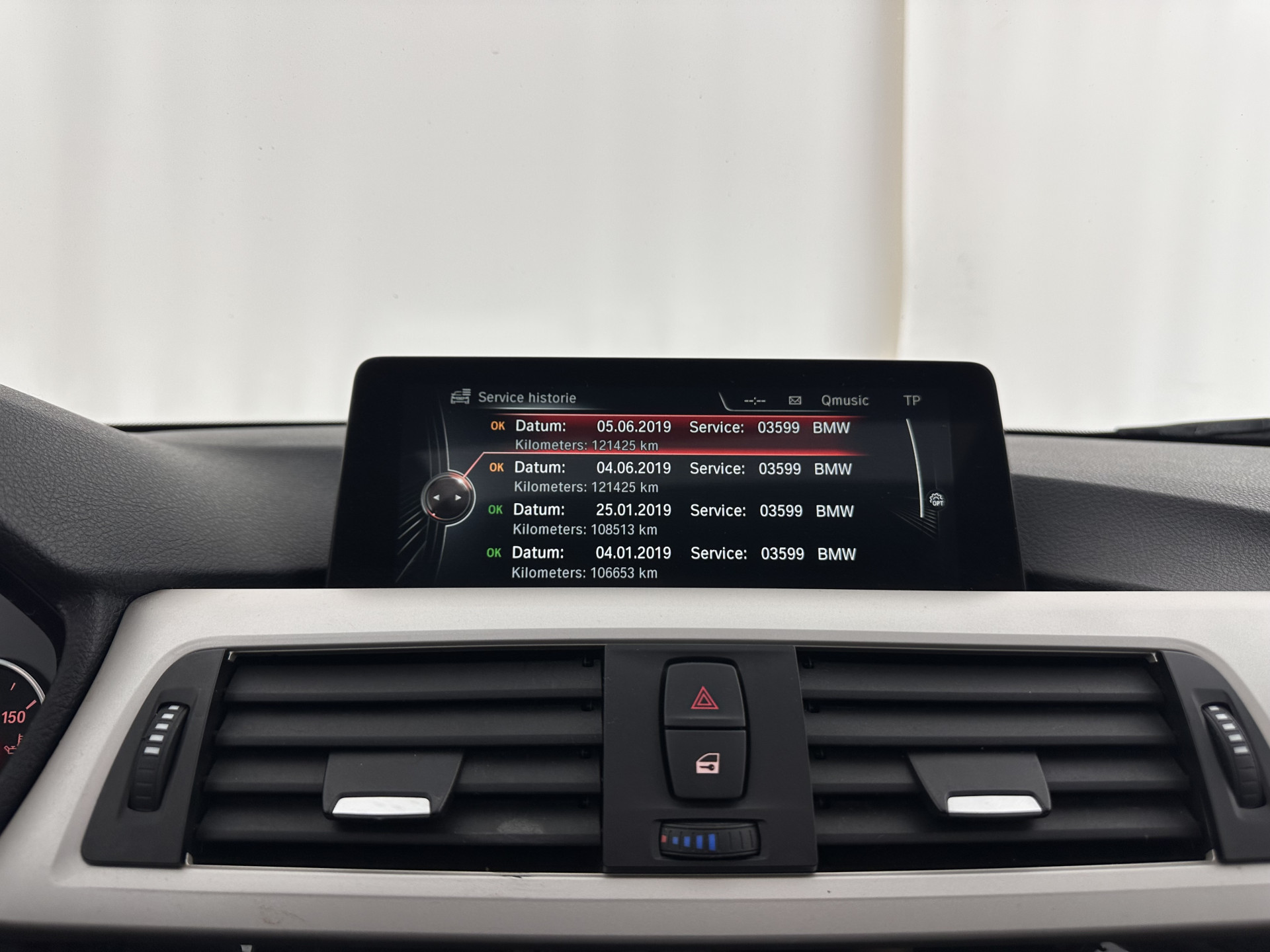 BMW 3-serie Touring 320d EDE Corporate Lease Essential Aut. *PANO | FULL-LEATHER | FULL-LED | NAVI-FULLMAP | HEATED-COMFORTSEATS | HIFI-SOUND | ECC | PDC | CRUISE | 16''ALU*