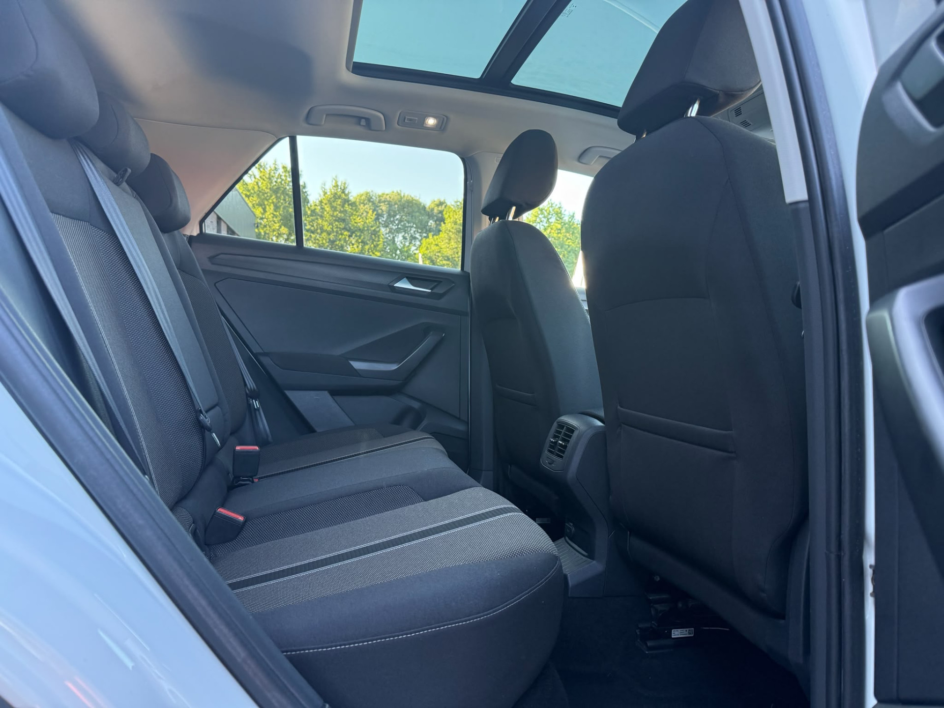 Volkswagen T-Roc 1.0 TSI Style | 1E EGENAAR | 3/6 OF 12MND GARANTIE | PANODAK | ACC | LANE ASSIST | AIRCO |