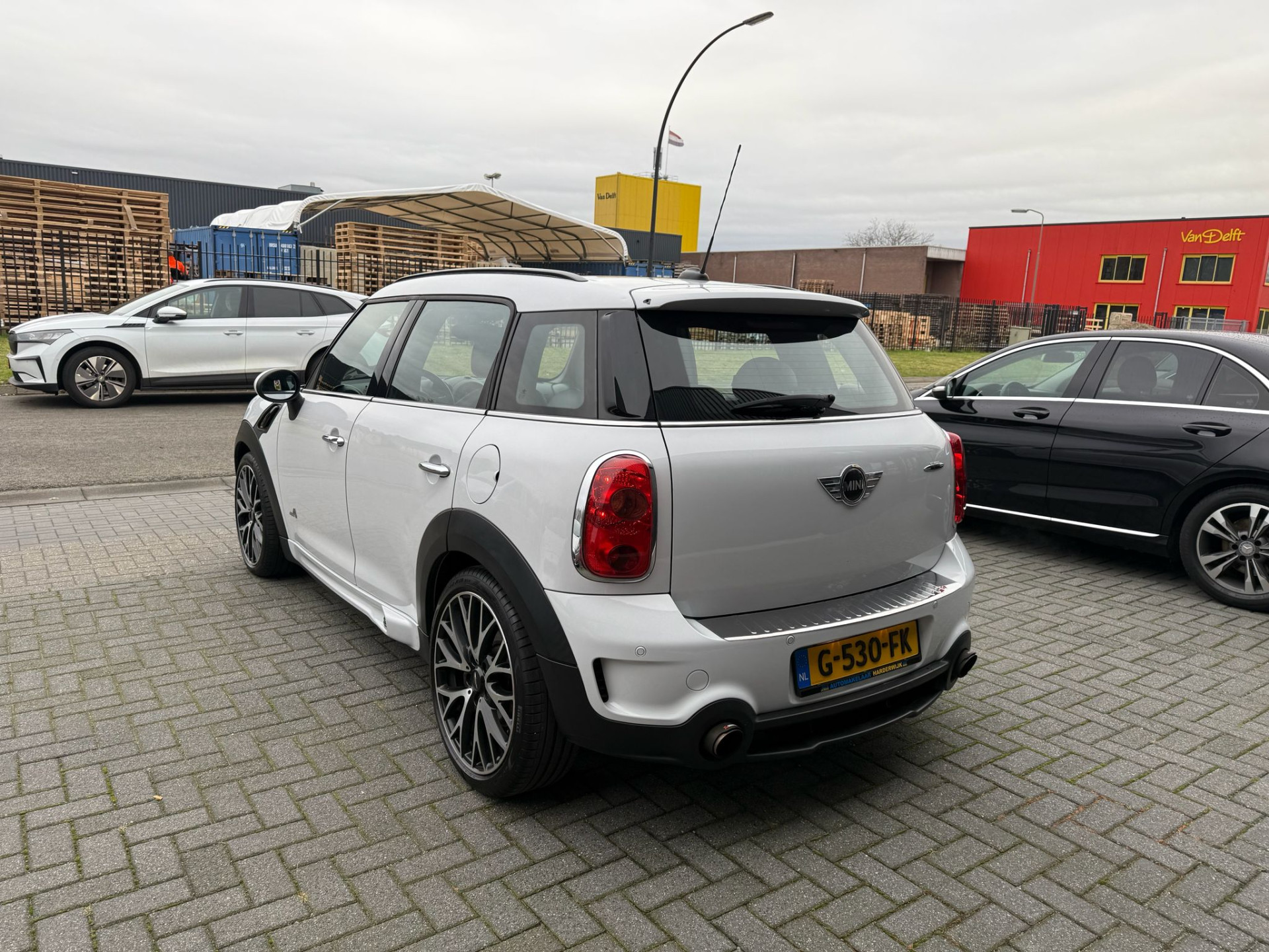 MINI Mini 1.6 John Cooper Works | 1E EIGENAAR | 3/6/12MND GARANTIE | AUTOMAAT | JOHN WORKS | XENON | CRUISE | NAVI |