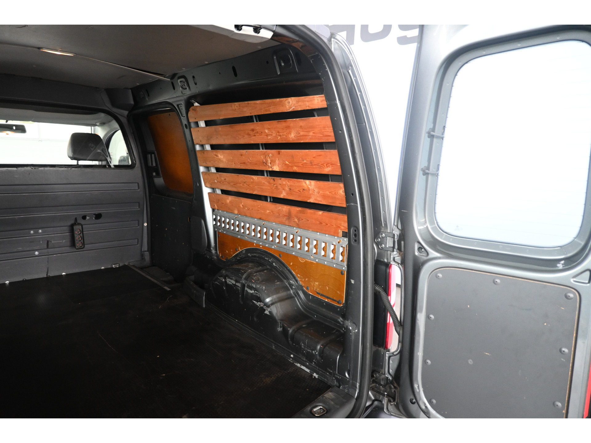 Volkswagen Caddy 1.6 TDI Maxi BMT Airco Cruise Control Goed Onderhouden! Inruil Mogelijk!