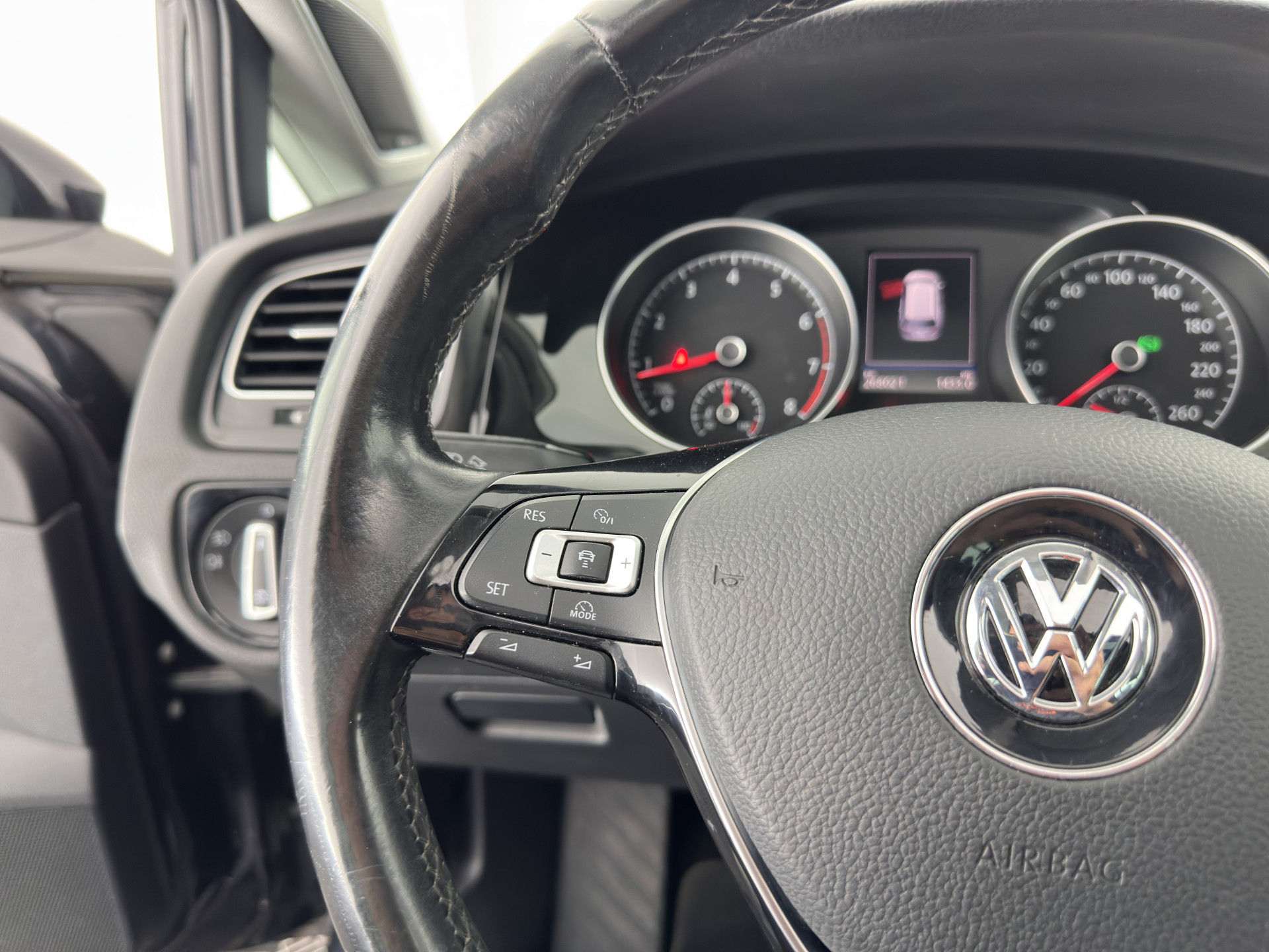 Volkswagen Golf Variant 1.4 TSI Highline Aut. *PANO | ADAPTIVE-CRUISE | LEATHER-FABRIC | XENON | DYNAUDIO-SOUND | KEYLESS | NAVI-FULLMAP | HEATED-ERGONOMIC-SPORTSEATS | ECC | PRIVACY-GLASS | PARKPILOT | 17''ALU*