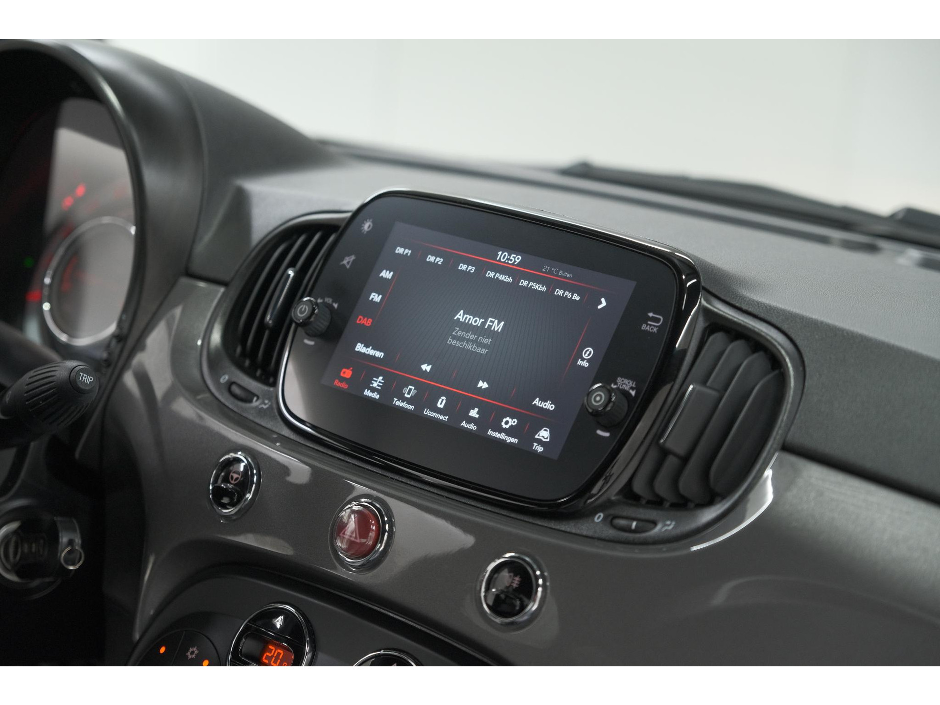 Fiat 500 C 1.0 Hybrid Dolcevita | Apple Carplay | Parkeersensoren | Climate control
