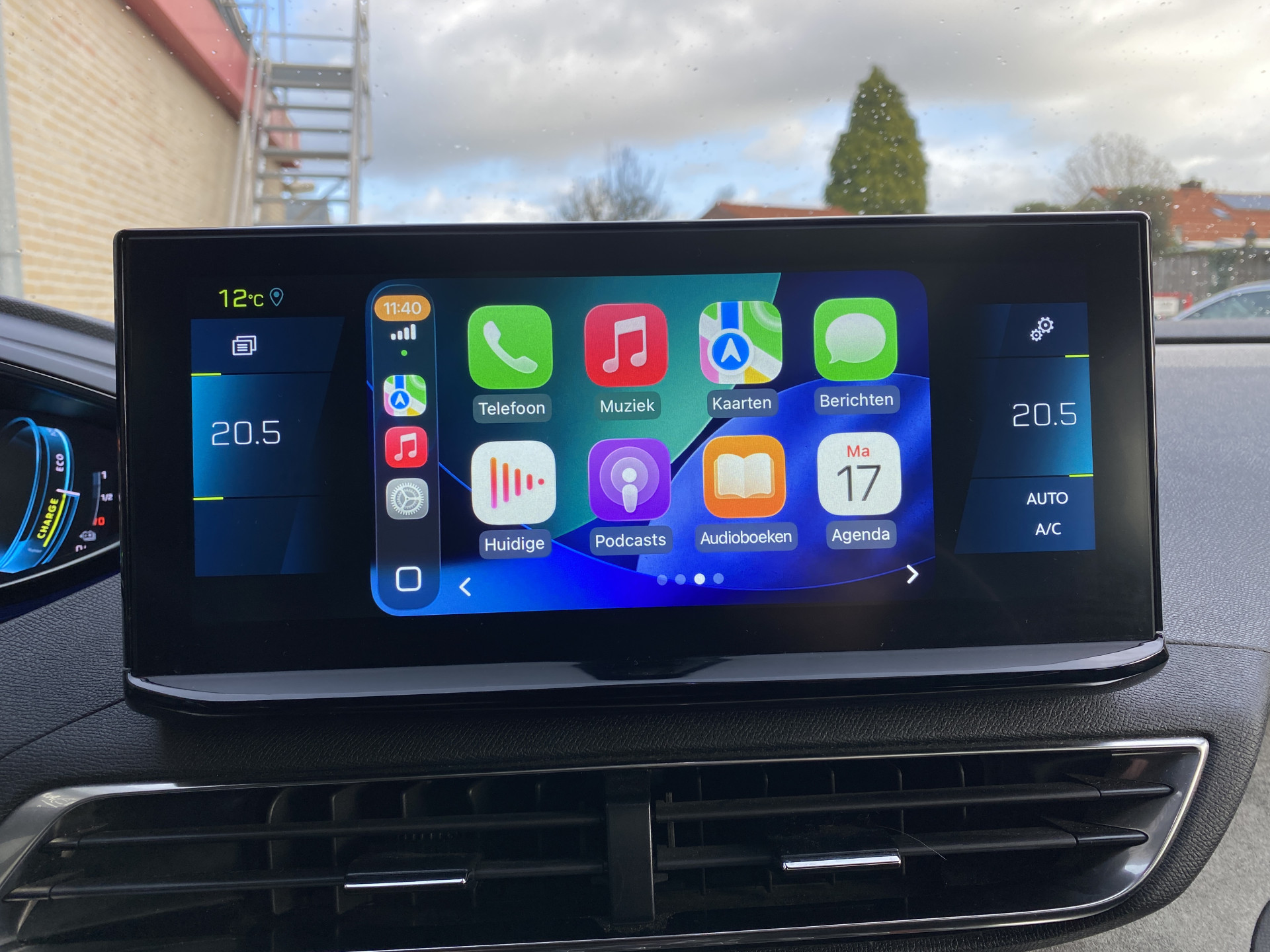 Peugeot 3008 1.6 Plug-in Hybrid 4WD 300 pk GT AUT. | 1e eigenaar | carplay | panoramadak | navigatie | 3D cockpit | 2 laadkabels | BTW
