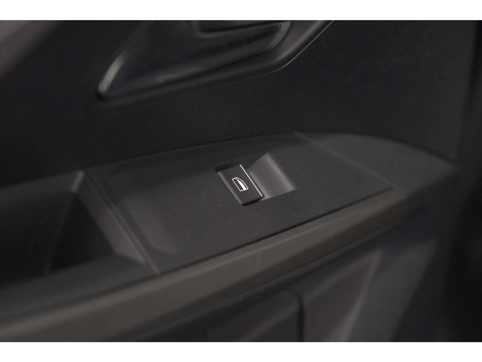 Peugeot 3008 1.2 Hybrid 136 GT | Elektrische Kofferklep | Camera | Adaptieve Cruise Control | Apple CarPlay