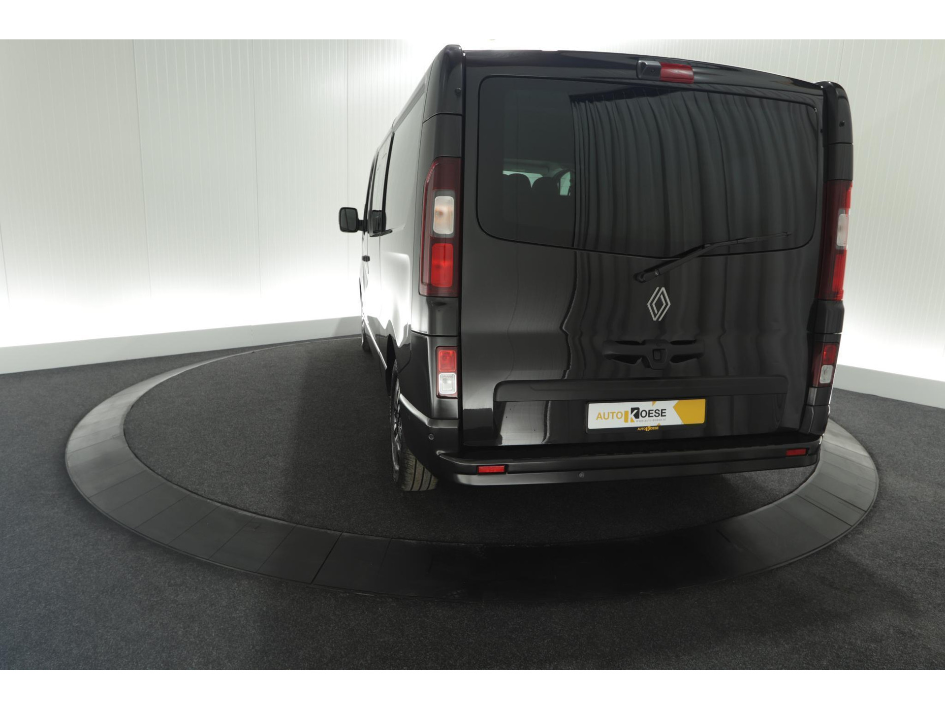 Renault Trafic 2.0 Blue dCi EDC 170 T29 L2H1 Extra DC | 6 Zitlplaatsen | Camera | Navigatie | Climate Control | Dubbele Cabine