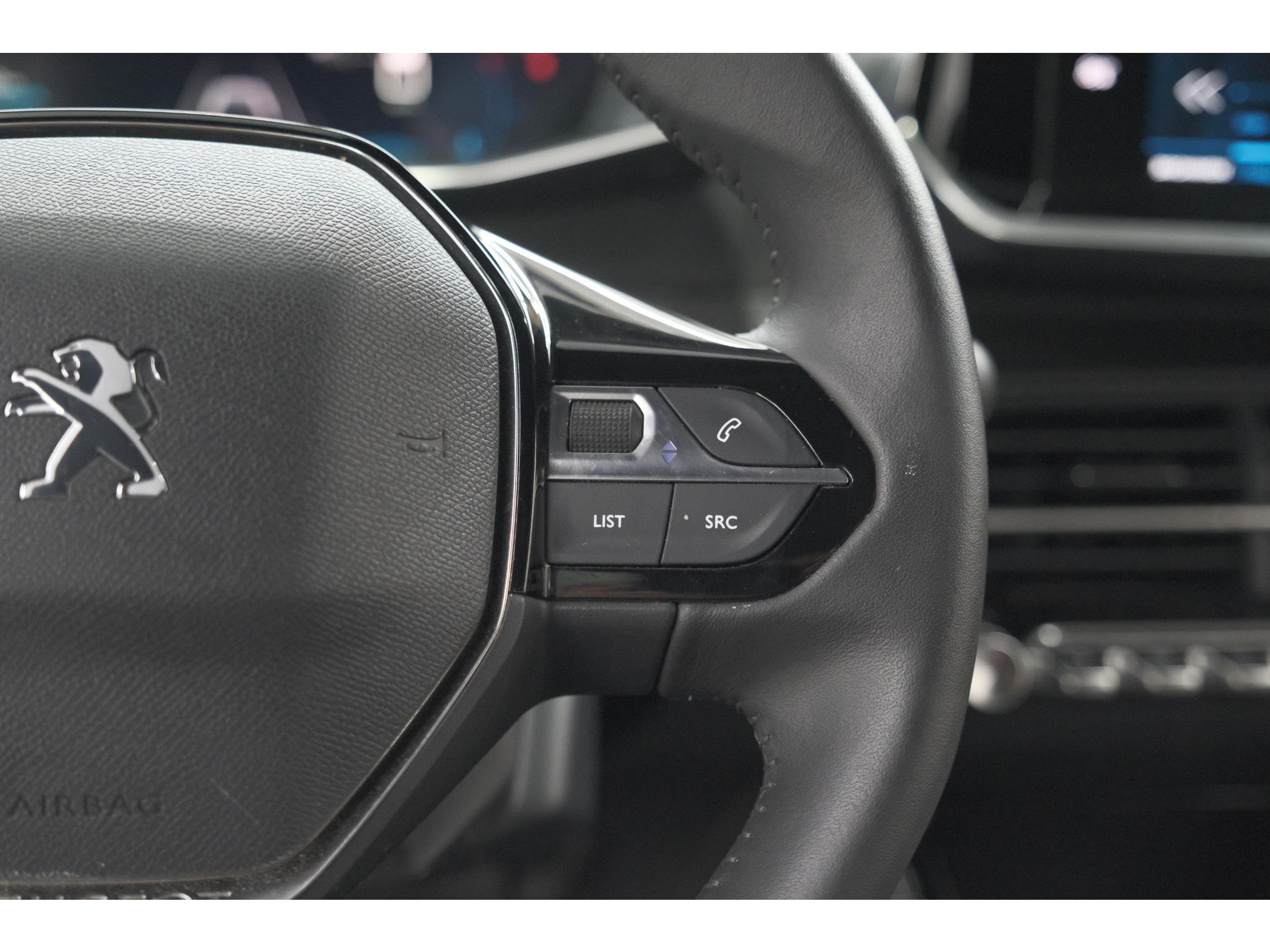 Peugeot 2008 PureTech 130 Allure Pack | Camera | Adaptieve Cruise Control | Apple Carplay | Stoelverwarming