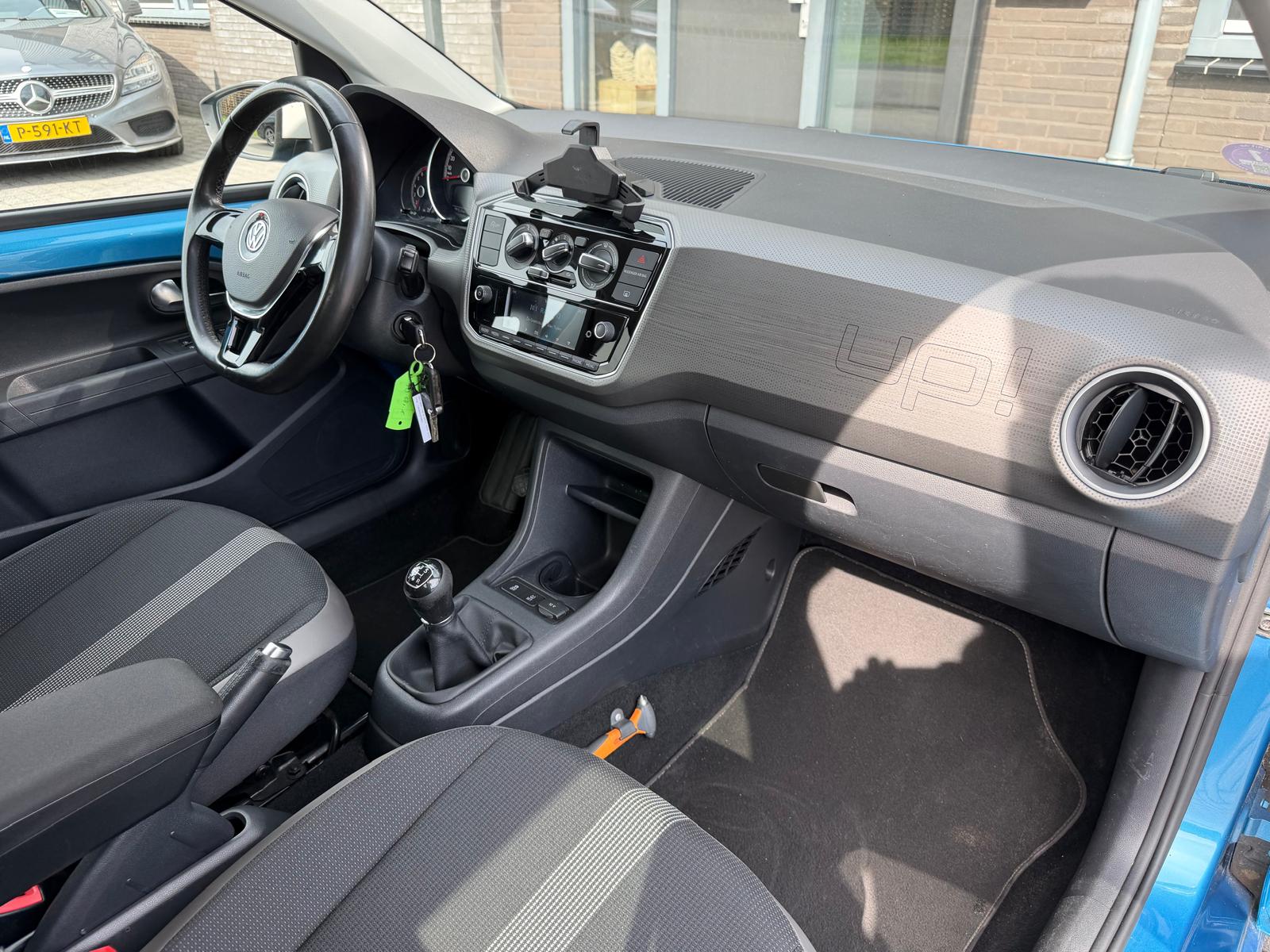 Volkswagen Up! 1.0 BMT high up! | 2E EIGENAAR | 3/6/12MND GARANTIE | CRUISE | AIRCO | PDC | LMV |